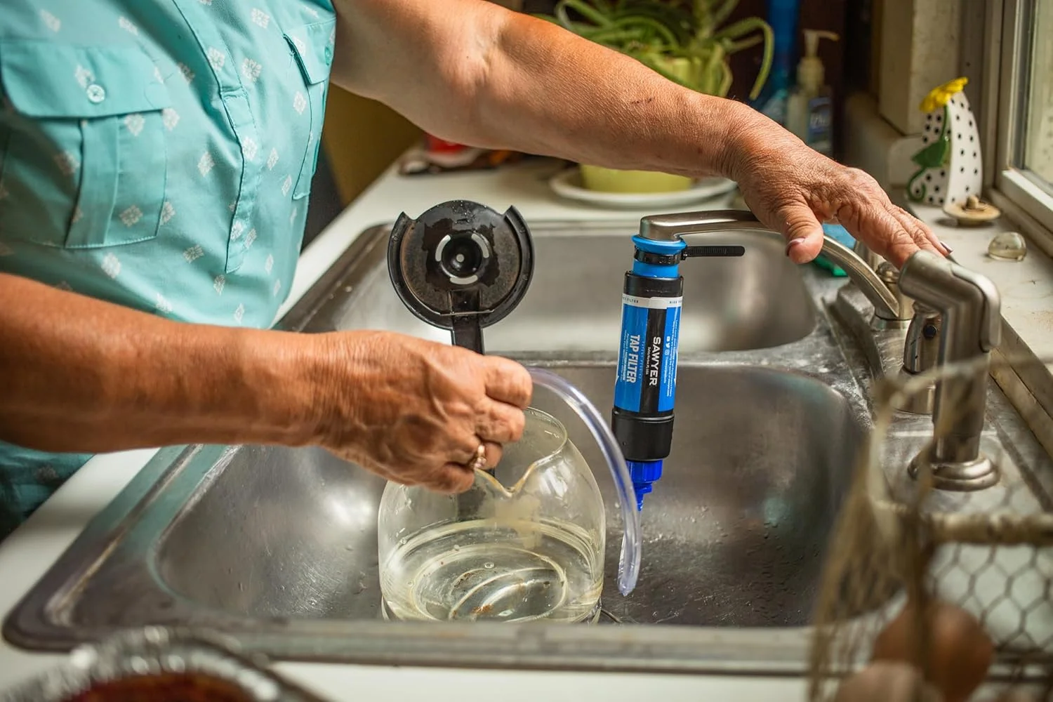 سیستم تصفیه آب شیر آب Sawyer Products SP134، مناسب برای شیرآلات و شیلنگ های آب، آبی (تک سایز)