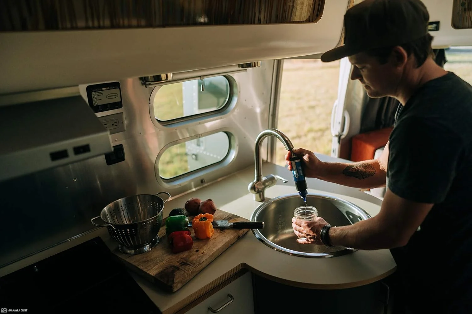 سیستم تصفیه آب شیر آب Sawyer Products SP134، مناسب برای شیرآلات و شیلنگ های آب، آبی (تک سایز)