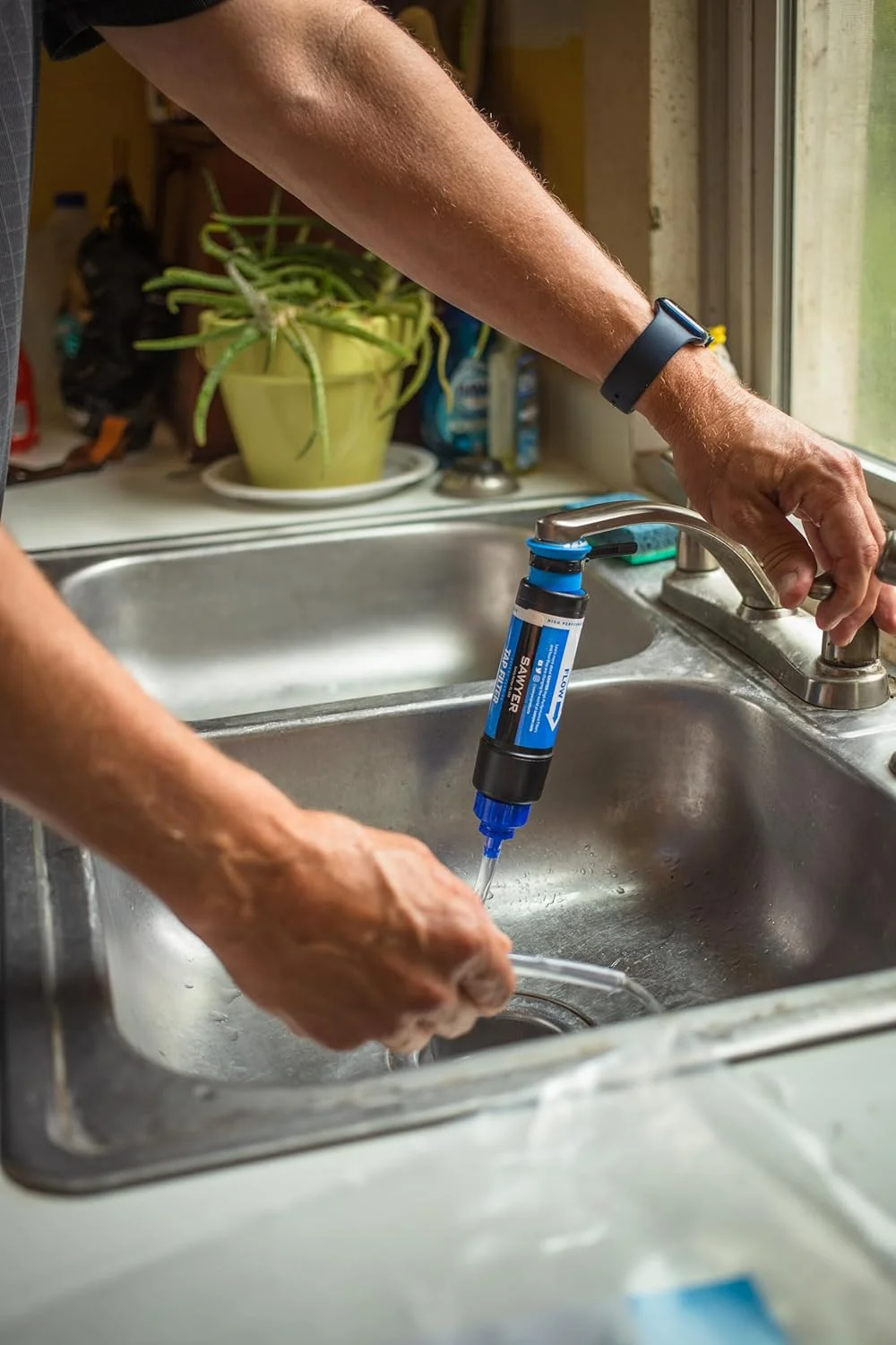 سیستم تصفیه آب شیر آب Sawyer Products SP134، مناسب برای شیرآلات و شیلنگ ها، آبی (تک سایز)