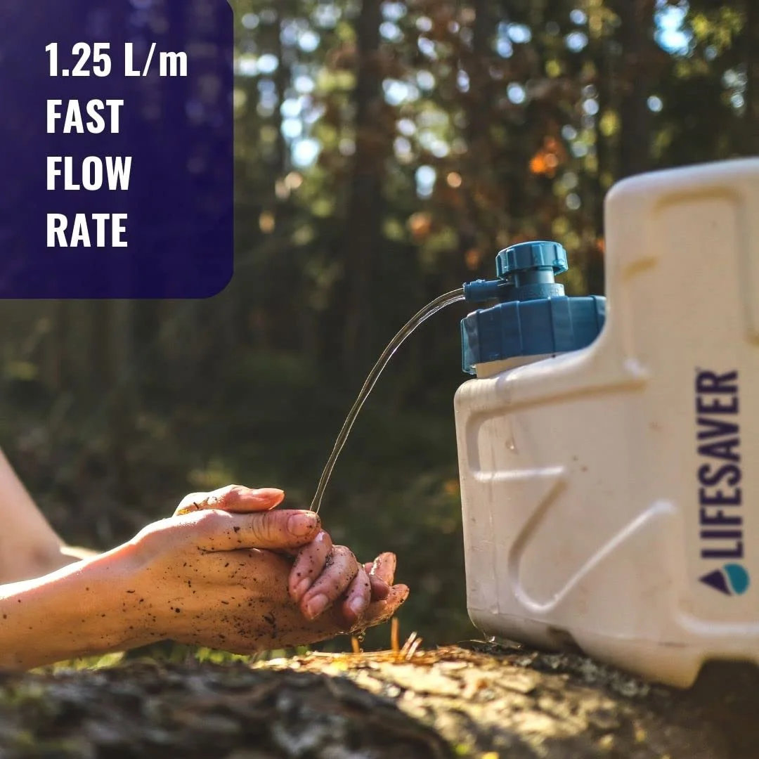 فیلتر آب قابل حمل LifeSaver Cube - تصفیه کننده قابل حمل 5 لیتری برای سفرهای طولانی و تامین آب اضطراری، تصفیه 5000 لیتر، استفاده آسان، لوازم ضروری سفر خانوادگی، حذف 99.99٪ ویروس ها و باکتری ها فیلتر آب قابل حمل LifeSaver Cube - تصفیه کننده قابل حمل 5 لیتری برای سفرهای طولانی و تامین آب اضطراری، تصفیه 5000 لیتر، استفاده آسان، لوازم ضروری سفر خانوادگی، حذف 99.99٪ ویروس ها و باکتری ها