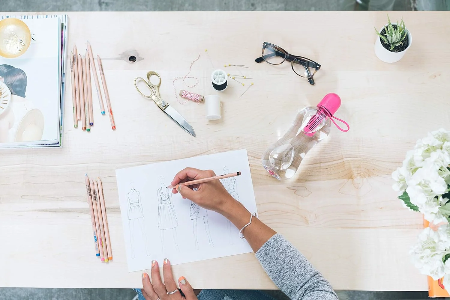 بابِل کلاسیک، بطری آب، آب تصفیه شده، بطری آب قابل استفاده مجدد، بطری پلاستیکی بدون BPA، درب حمل نرم، فیلتر کربنی قابل تعویض، بطری آب پایدار، آبرسانی، 550 میلی لیتر، اسطوخودوس بابِل کلاسیک، بطری آب، آب تصفیه شده، بطری آب قابل استفاده مجدد، بطری پلاستیکی بدون BPA، درب حمل نرم، فیلتر کربنی قابل تعویض، بطری آب پایدار، آبرسانی، 550 میلی لیتر، اسطوخودوس