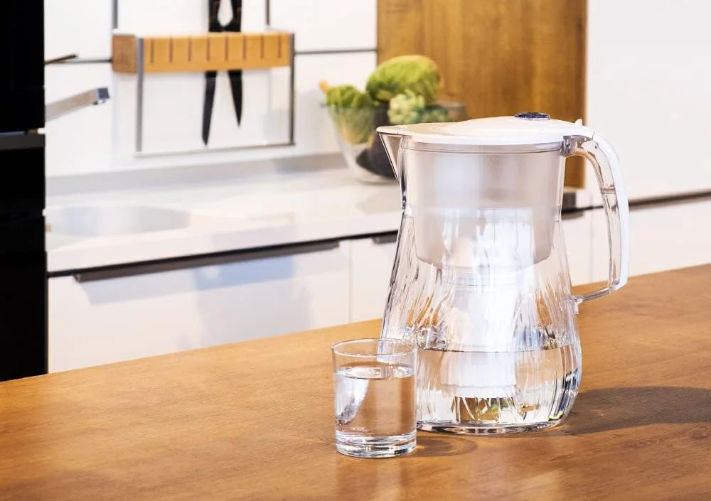 پارچ تصفیه آب آکوافر مدل اورلئان به همراه 1 عدد کارتریج A5 با ظرفیت 350 لیتر غنی شده با منیزیم، کاهش دهنده کلر و رسوب، سفید، ظرفیت کل 4.2 لیتر پارچ تصفیه آب آکوافر مدل اورلئان به همراه 1 عدد کارتریج A5 با ظرفیت 350 لیتر غنی شده با منیزیم، کاهش دهنده کلر و رسوب، سفید، ظرفیت کل 4.2 لیتر