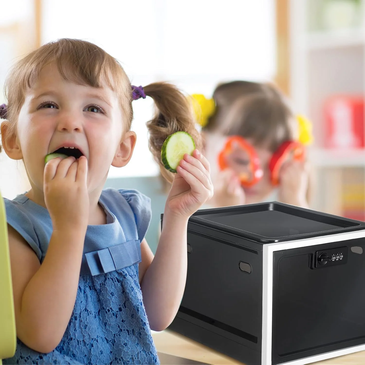 جعبه بزرگ نگهداری دارو یالی‌کوپ، جعبه کمک‌های اولیه قفل‌دار با رمز عبور برای نگهداری ایمن دارو، مواد غذایی و ایمنی خانه (سیاه سفید)