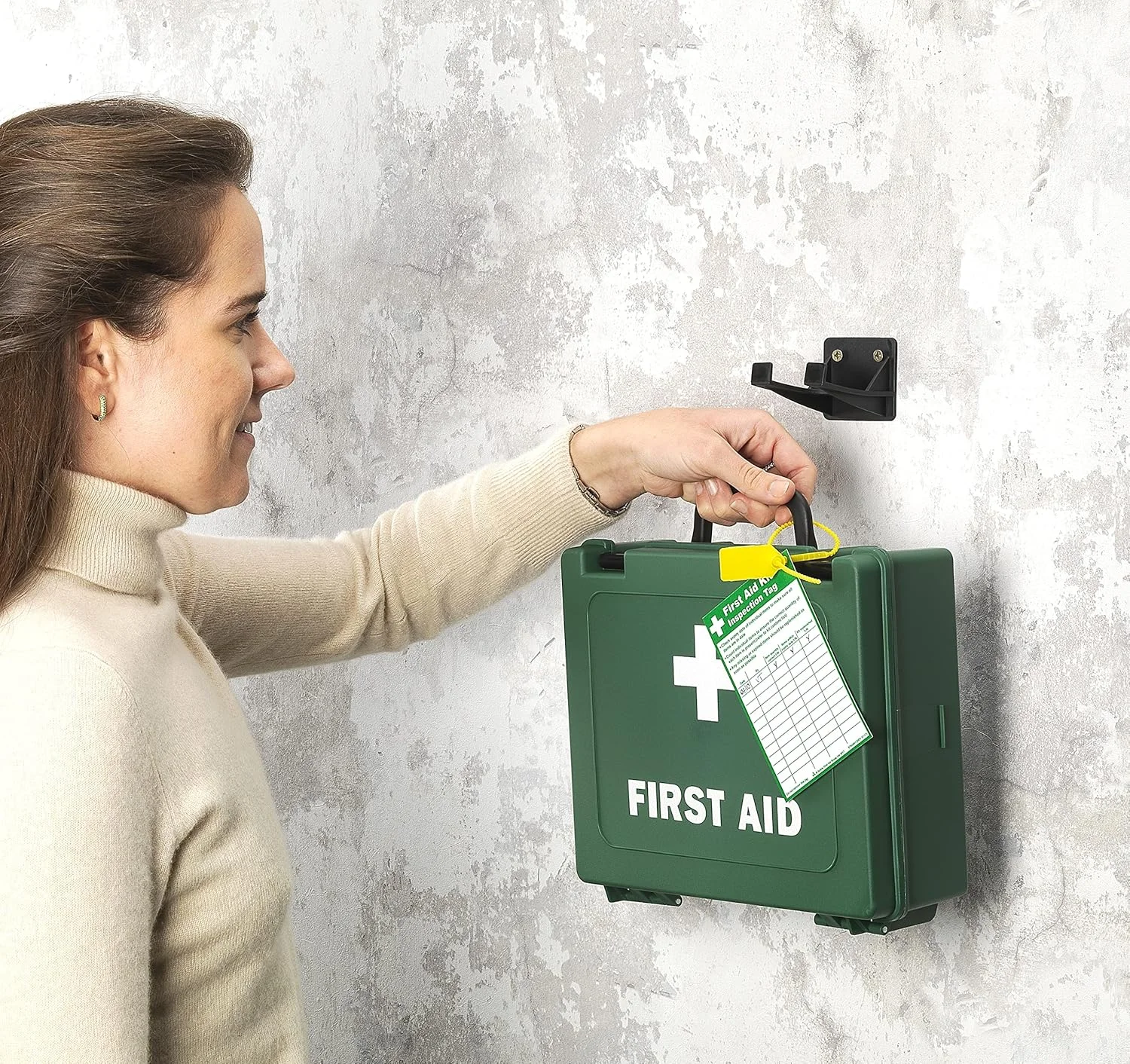 جعبه کمک های اولیه محل کار گروه ایمنی (کوچک برای 1 تا 10 نفر) مطابق با مقررات بهداشت، ایمنی و محیط زیست، دارای بست دیواری و چسب زخم اضافی جعبه کمک های اولیه محل کار گروه ایمنی (کوچک برای 1 تا 10 نفر) مطابق با مقررات بهداشت، ایمنی و محیط زیست، دارای بست دیواری و چسب زخم اضافی