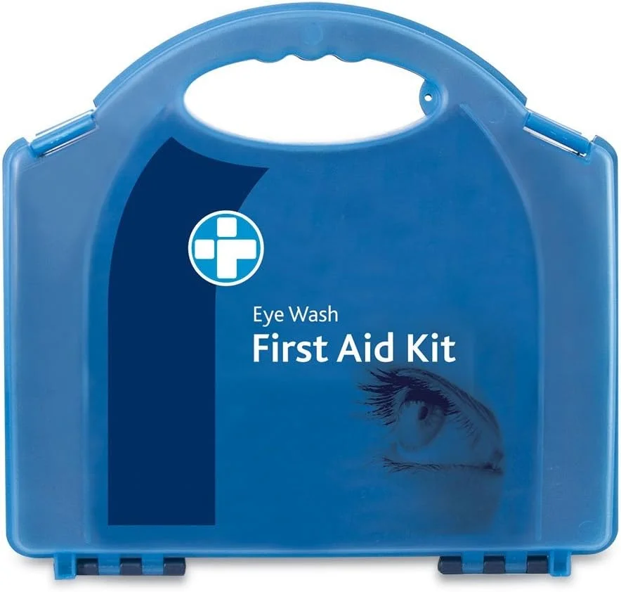 جعبه کمک های اولیه شستشوی چشم Reliance Medical - دو عدد بطری 500 میلی لیتری Reliwash، آینه، دو عدد محلول استریل سالین 20 میلی لیتری و پد چشمی جعبه کمک های اولیه شستشوی چشم Reliance Medical - دو عدد بطری 500 میلی لیتری Reliwash، آینه، دو عدد محلول استریل سالین 20 میلی لیتری و پد چشمی