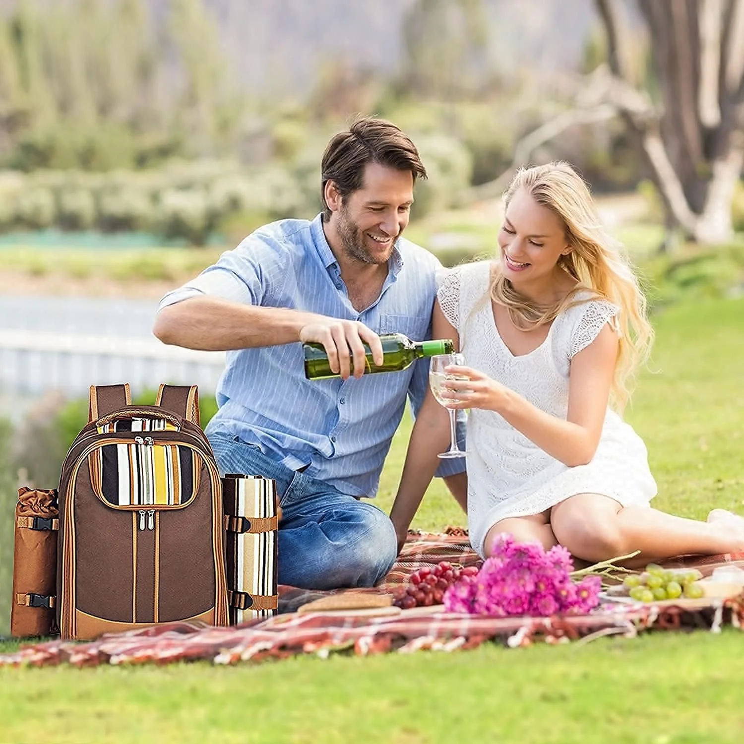 کیف کوله پشتی پیک نیک Hap Tim برای 4 نفر با محفظه خنک کننده، بطری جداشدنی، پتو پشمی، بشقاب و ست کارد و چنگال، مناسب برای فضای باز، ورزش، پیاده روی، کمپینگ، باربیکیو (AE-3065)