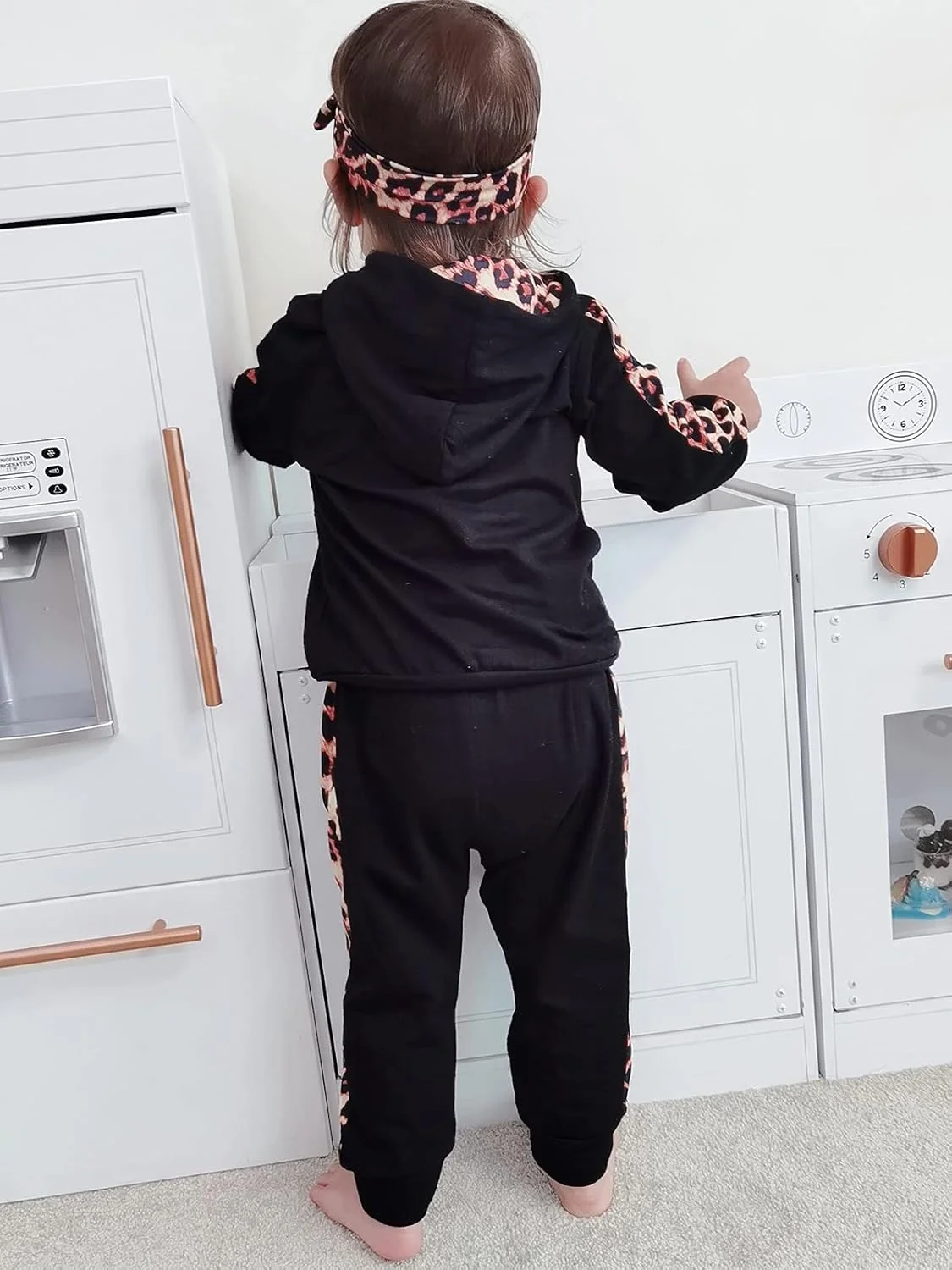 ست لباس نوزادی دخترانه شامل هودی، سویشرت، شلوار و هدبند