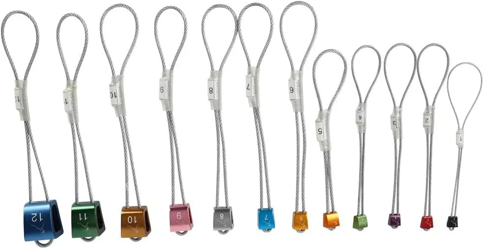 12PCS Different Types Mountaineering Rock Plug Fixed Piton Rock Climbing Equipment 12PCS Different Types Mountaineering Rock Plug Fixed Piton Rock Climbing Equipment