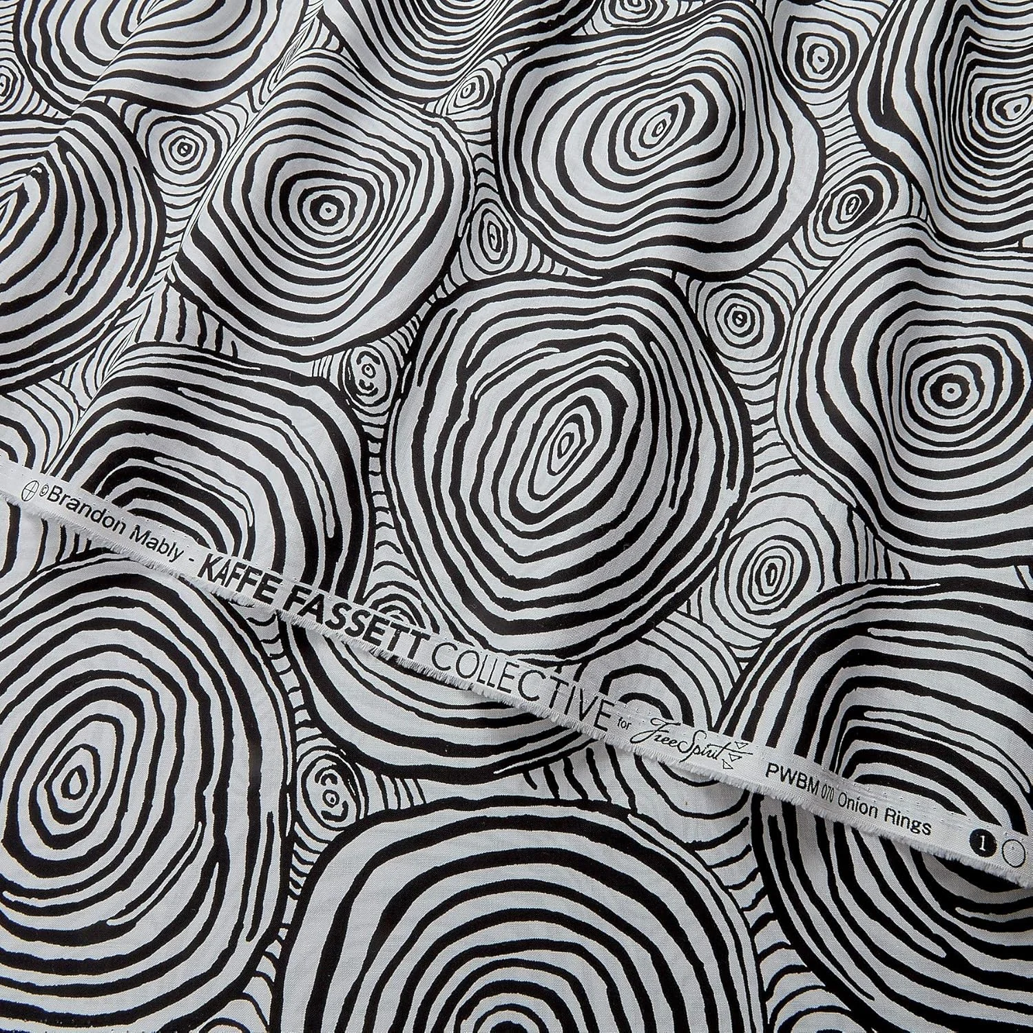 FIAHNG FreeSpirit Fabrics Kaffe Fassett Collective for FreeSpirit Onion Rings, Black Yard FIAHNG FreeSpirit Fabrics Kaffe Fassett Collective for FreeSpirit Onion Rings, Black Yard