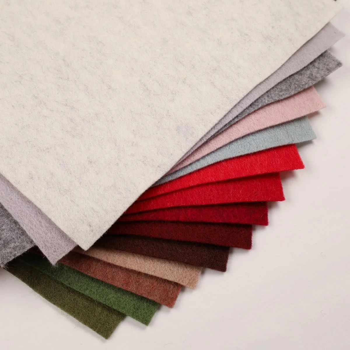 ورقههای نمد پشمی سایز 50 در 36 سانتیمتر - بسیار عالی - ایدهآل برای سرگرمیها (50 در 36 سانتیمتر، مروارید) ورقههای نمد پشمی سایز 50 در 36 سانتیمتر - بسیار عالی - ایدهآل برای سرگرمیها (50 در 36 سانتیمتر، مروارید)