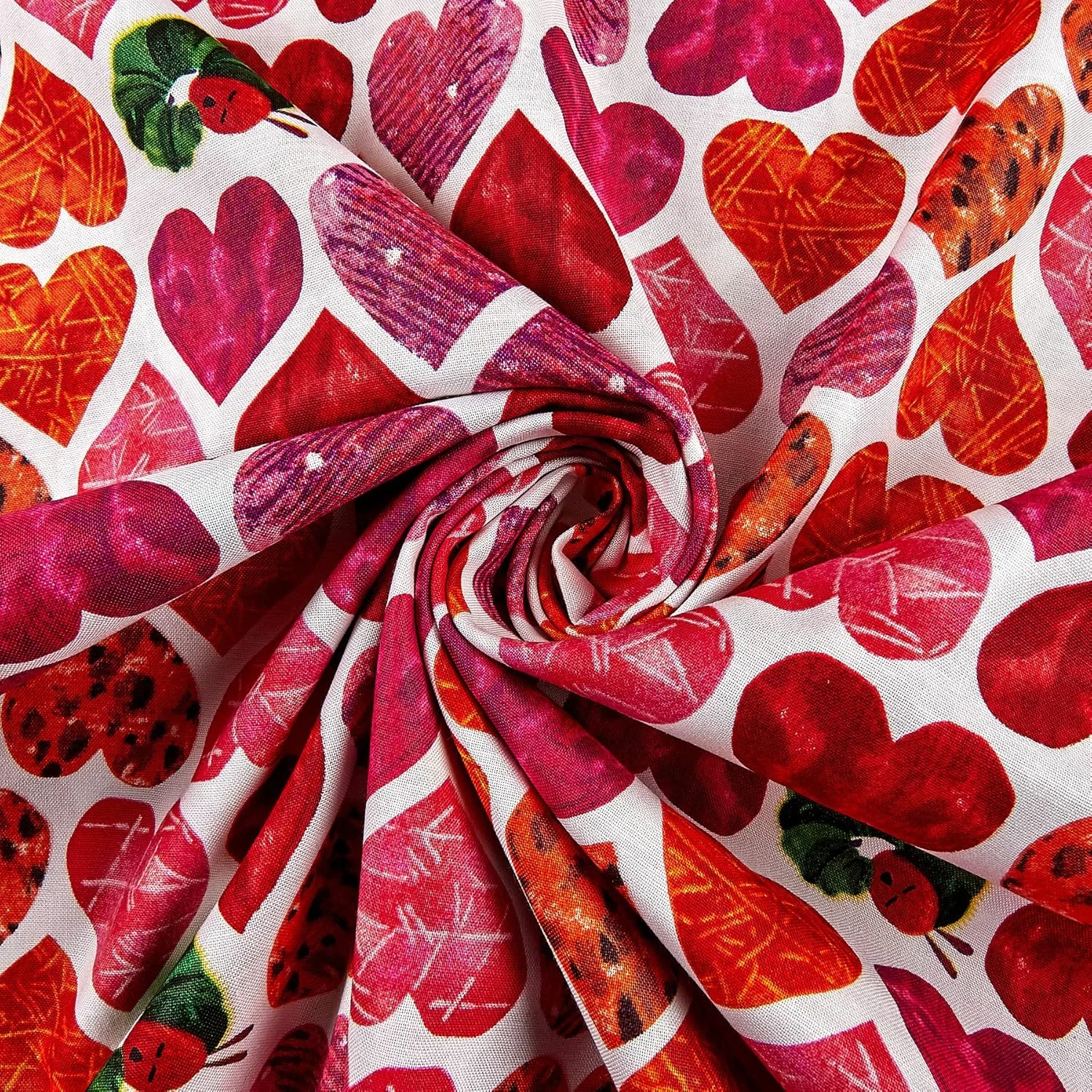 پارچه نخی طرح کرم بسیار گرسنه و قلب های بزرگ قرمز رنگ Andover Fabrics پارچه نخی طرح کرم بسیار گرسنه و قلب های بزرگ قرمز رنگ Andover Fabrics