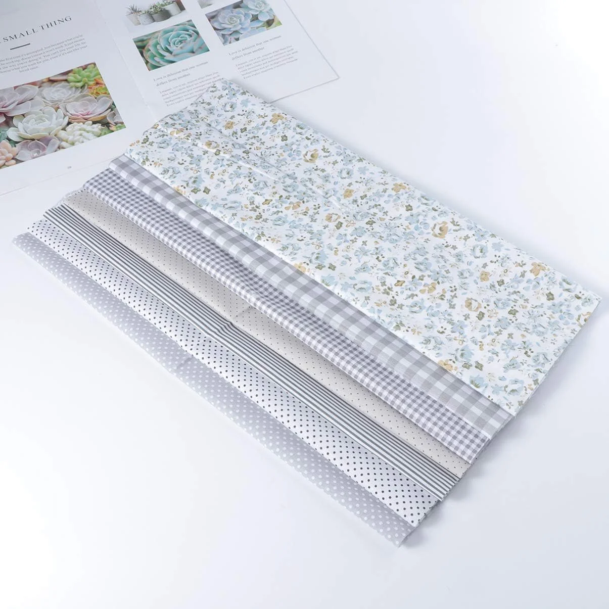 HFAOHO 7 تکه پارچه مربعی طرح گل، پارچه پنبه ای تکه دوزی، کاردستی DIY، خیاطی، اسکرپ بوک، لحاف دوزی (خاکستری) 50x50 سانتی متر