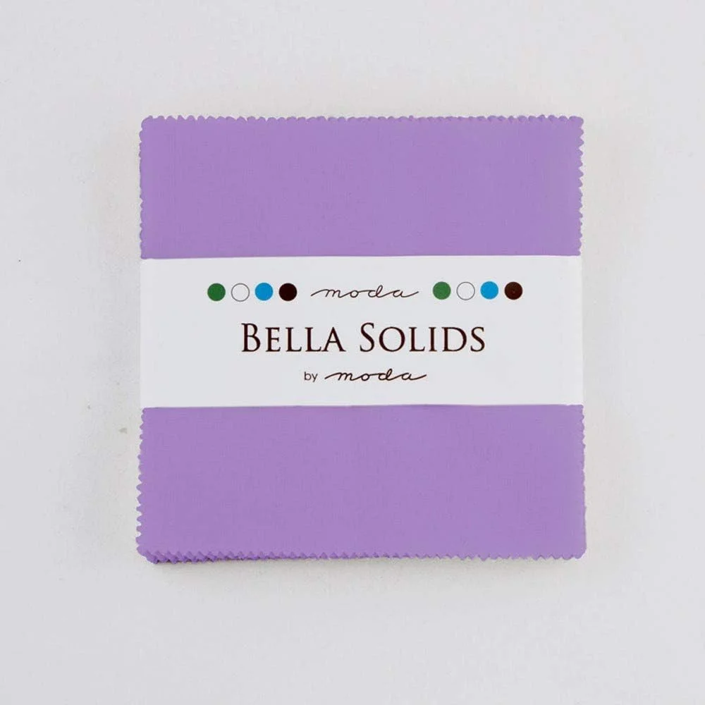 بسته جذاب هیacinth Bella Solids شامل ۴۲ مربع ۵ اینچی از پارچه های Moda Fabrics مدل 9900PP 93