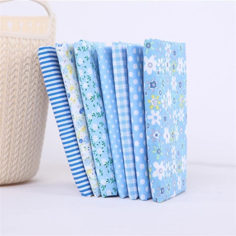 بسته 7 عددی پارچه نخی آبی رنگ Galepromot، مناسب برای تکه دوزی، خیاطی DIY، اسکرپ بوک، لحاف دوزی، پارچه طرح گلدار و خال خالی، مناسب برای کاردستی و پارچه سرگرمی، ابعاد 25cm x 25cm