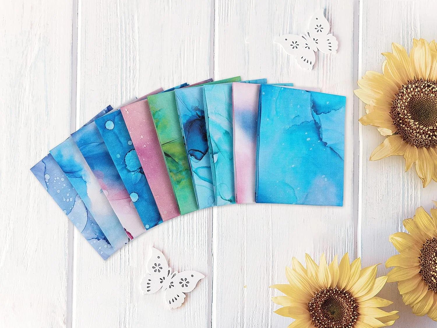 کرافتیدو - 25 گزینه - بسته پارچه های نخی 100% مناسب تکه دوزی، 10 تکه پارچه ای 45x53 سانتی متر - وزن متوسط 147 گرم - مناسب برای تکه دوزی، پروژه های خیاطی، چهل تکه دوزی، صنایع دستی DIY - جوهرهای رنگین کمانی