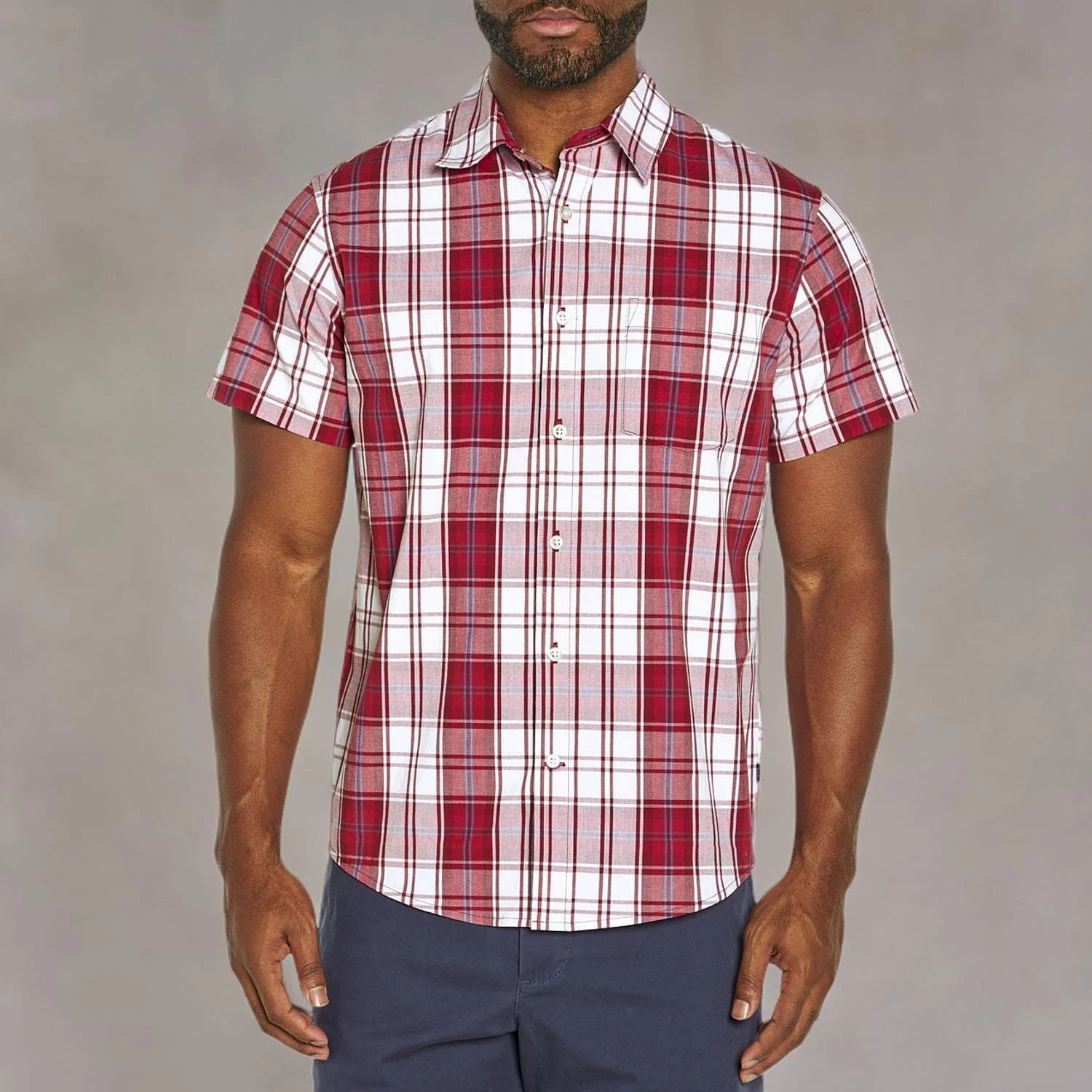 پیراهن مردانه آستین کوتاه دکمه دار چهارخانه کلاسیک GAP با جیب - طرح Brookside Plaid Scooter سایز Small پیراهن مردانه آستین کوتاه دکمه دار چهارخانه کلاسیک GAP با جیب - طرح Brookside Plaid Scooter سایز Small