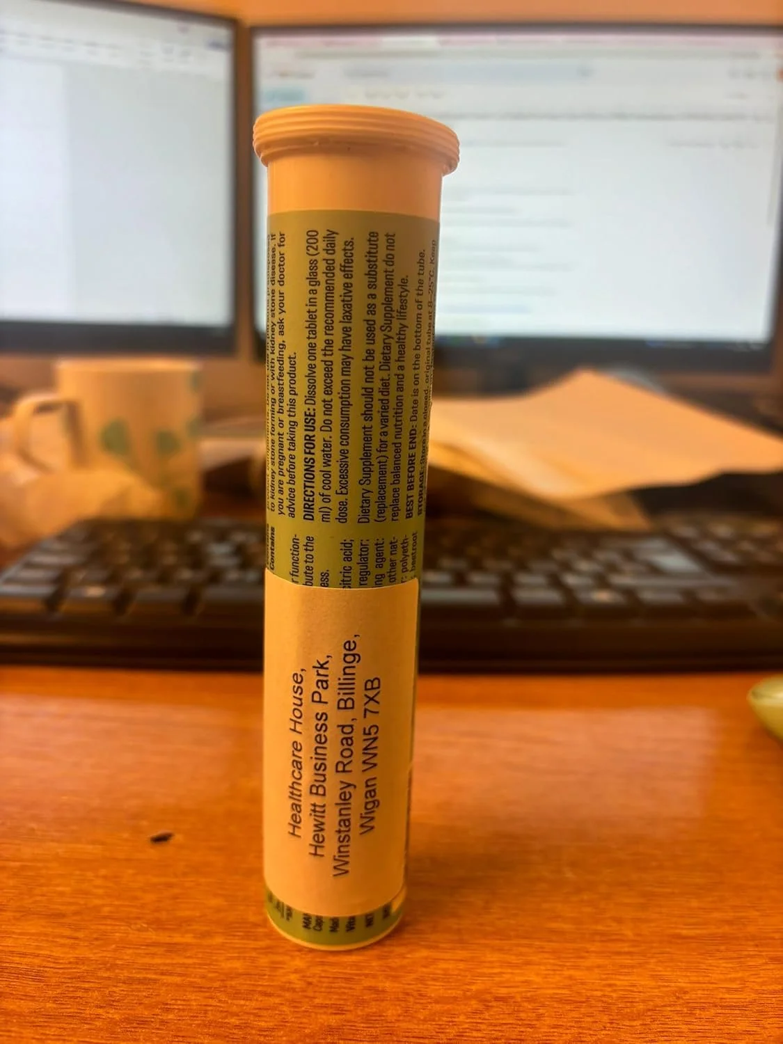 قرص جوشان منیزیم + ویتامین B6 ویتاپروس - 20 عدد، وگان، بدون شکر، با طعم پرتقال - پشتیبانی از عملکرد عضلات، کاهش خستگی و بهبود سلامت اعصاب - ساخت اتحادیه اروپا قرص جوشان منیزیم + ویتامین B6 ویتاپروس - 20 عدد، وگان، بدون شکر، با طعم پرتقال - پشتیبانی از عملکرد عضلات، کاهش خستگی و بهبود سلامت اعصاب - ساخت اتحادیه اروپا