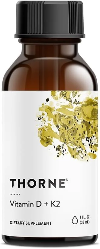 ویتامین D + K2 مایع THORNE با قطره چکان مدرج - ویتامین های D3 و K2 - پشتیبانی از سلامت استخوان ها و عضلات* - 30 میلی لیتر - 600 سروینگ