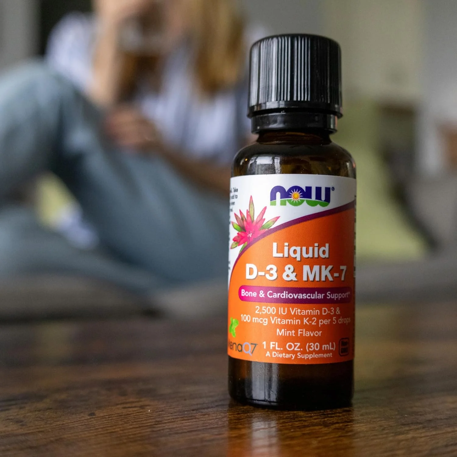 مایع ویتامین D3 و MK-7 ناو فودز 30 میلی لیتر | حاوی 2500 واحد بین المللی ویتامین D-3 و 100 میکروگرم ویتامین K-2 در هر 5 قطره | پشتیبانی از استخوان و قلب و عروق. مایع ویتامین D3 و MK-7 ناو فودز 30 میلی لیتر | حاوی 2500 واحد بین المللی ویتامین D-3 و 100 میکروگرم ویتامین K-2 در هر 5 قطره | پشتیبانی از استخوان و قلب و عروق.