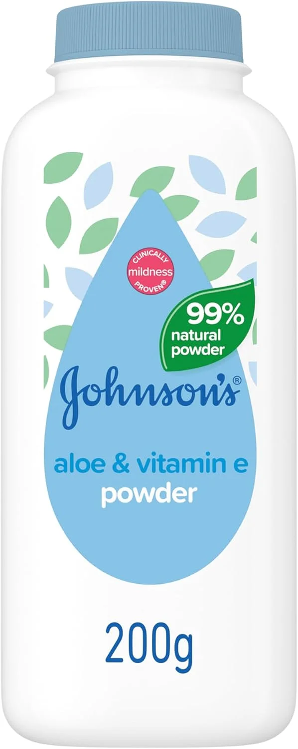 Johnson's Baby Aloe & Vitamin E Talc-Free Baby Powder, 99% Plant-Based Cornstarch Formula, 200g, Soothes & Freshens Skin, Dermatologist Tested, Fresh Scent