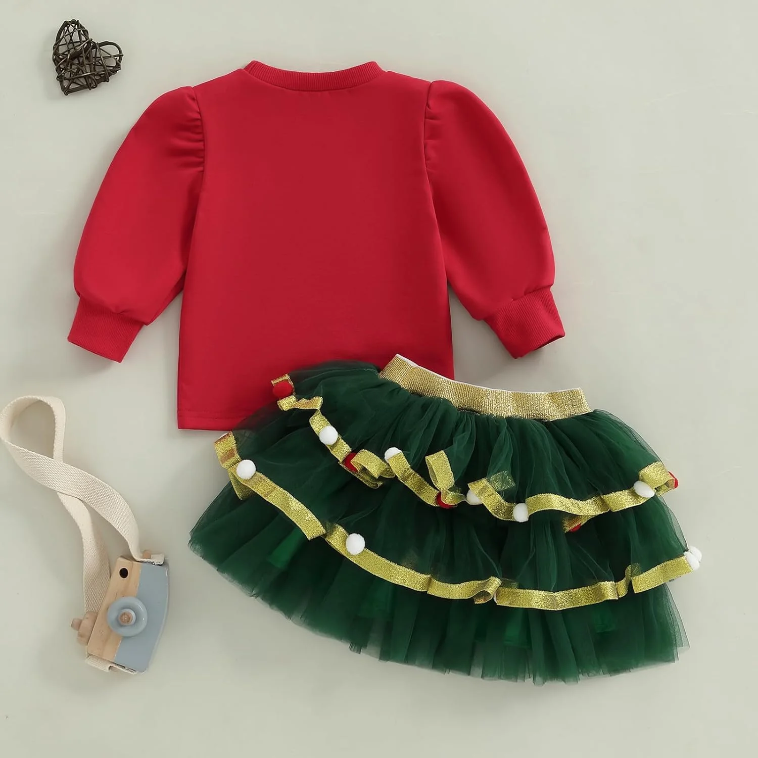 ست لباس دخترانه بچه گانه، بلوز آستین بلند پفی با گلدوزی درخت کریسمس، دامن توری پوم پوم، لباس زمستانی