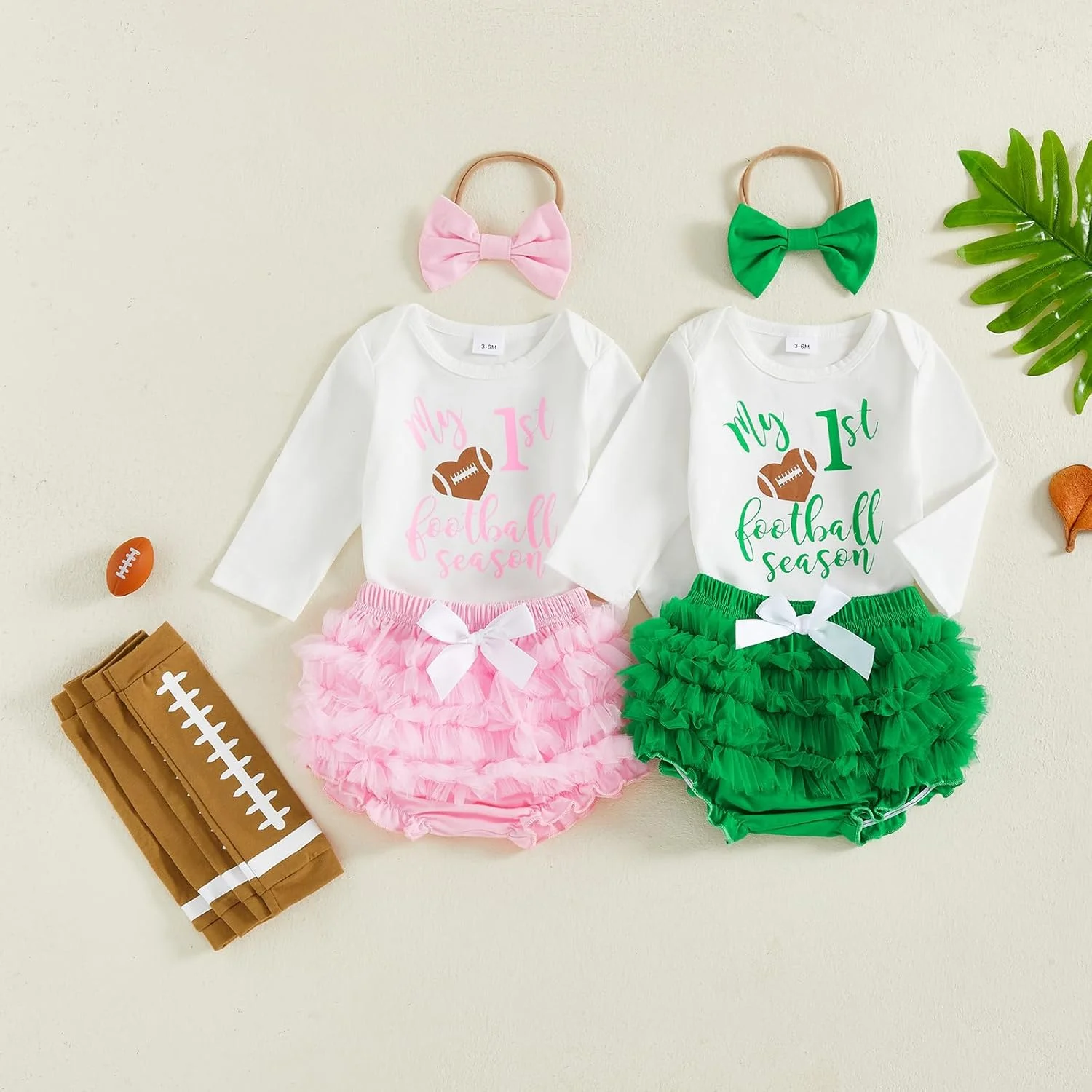 ست لباس دخترانه فصل اول فوتبال من، شامل رامپر آستین بلند با حروف چاپی، شورت دامن چیندار، هدبند و ساق گرمکن نوزادی ست لباس دخترانه فصل اول فوتبال من، شامل رامپر آستین بلند با حروف چاپی، شورت دامن چیندار، هدبند و ساق گرمکن نوزادی