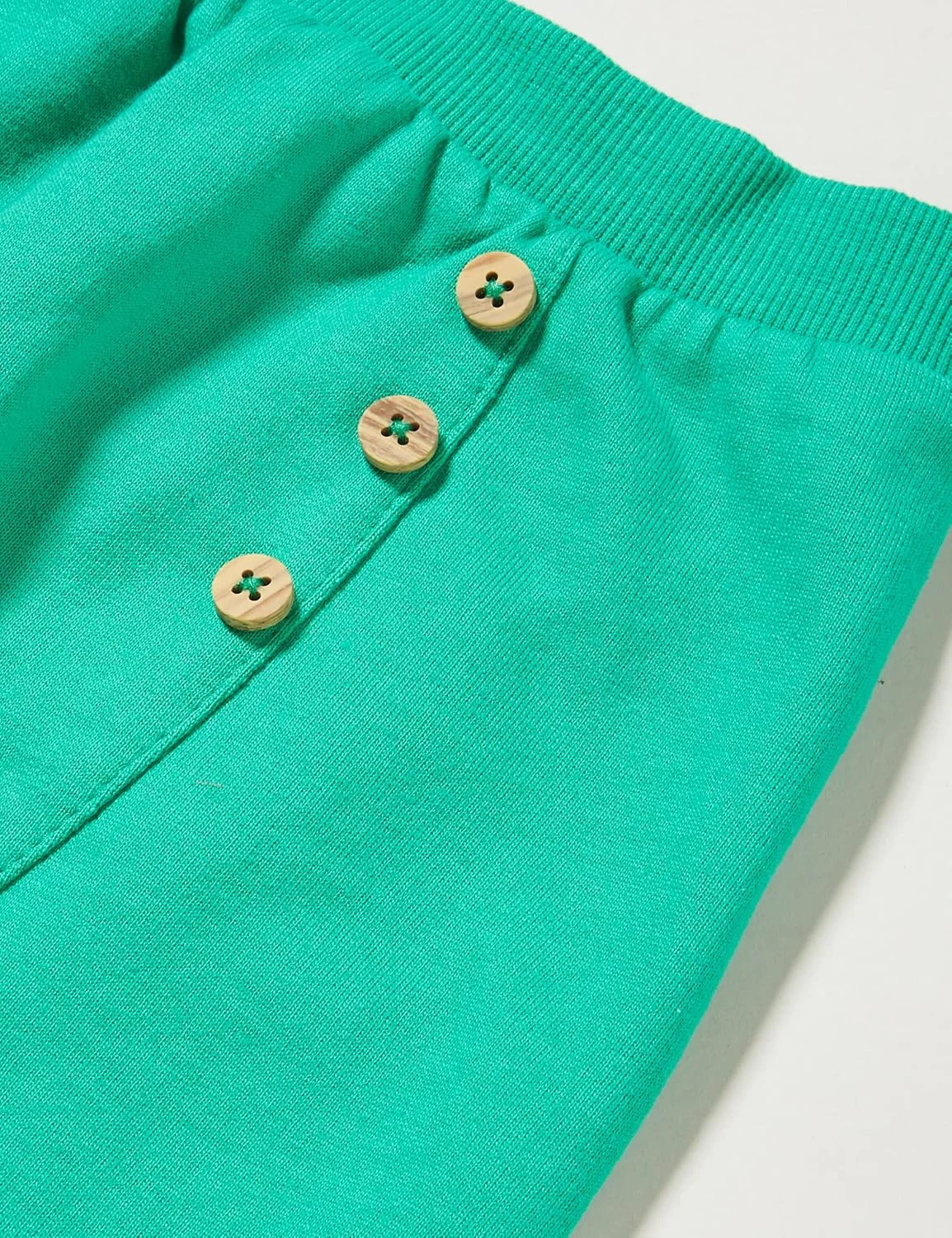 شلوار جاگر پسرانه نوزادی KOTON با جزئیات دکمه و کمر کشی شلوار جاگر پسرانه نوزادی KOTON با جزئیات دکمه و کمر کشی