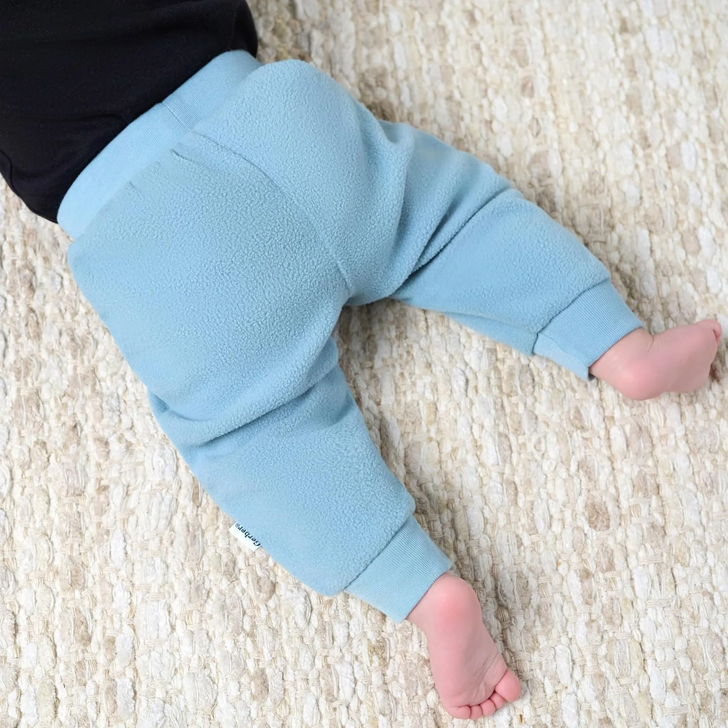 شلوار گرمکن پشمی بچهگانه Gerber، بسته 4 عددی شلوار گرمکن پشمی بچهگانه Gerber، بسته 4 عددی