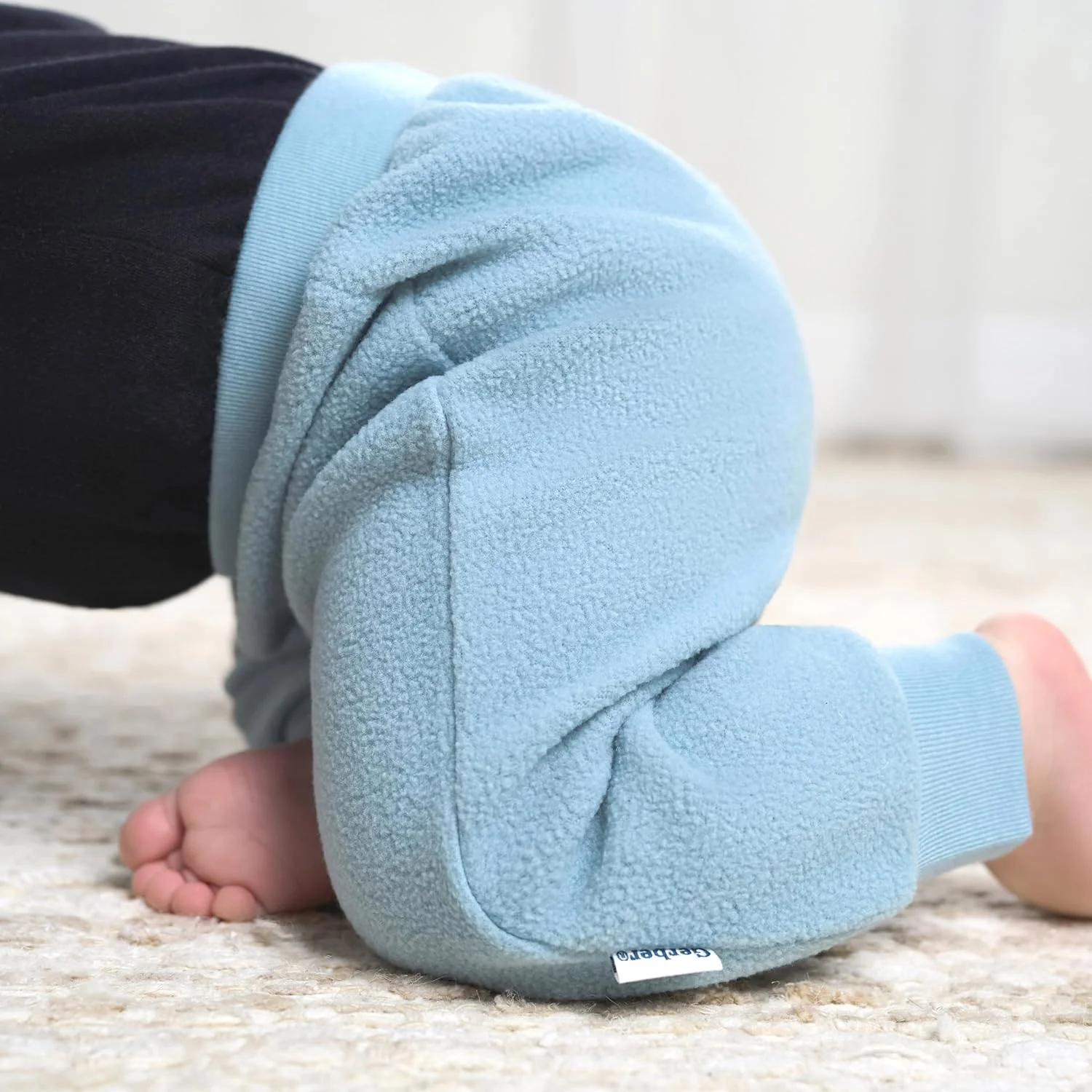 شلوار گرمکن پشمی بچهگانه Gerber، بسته 4 عددی شلوار گرمکن پشمی بچهگانه Gerber، بسته 4 عددی