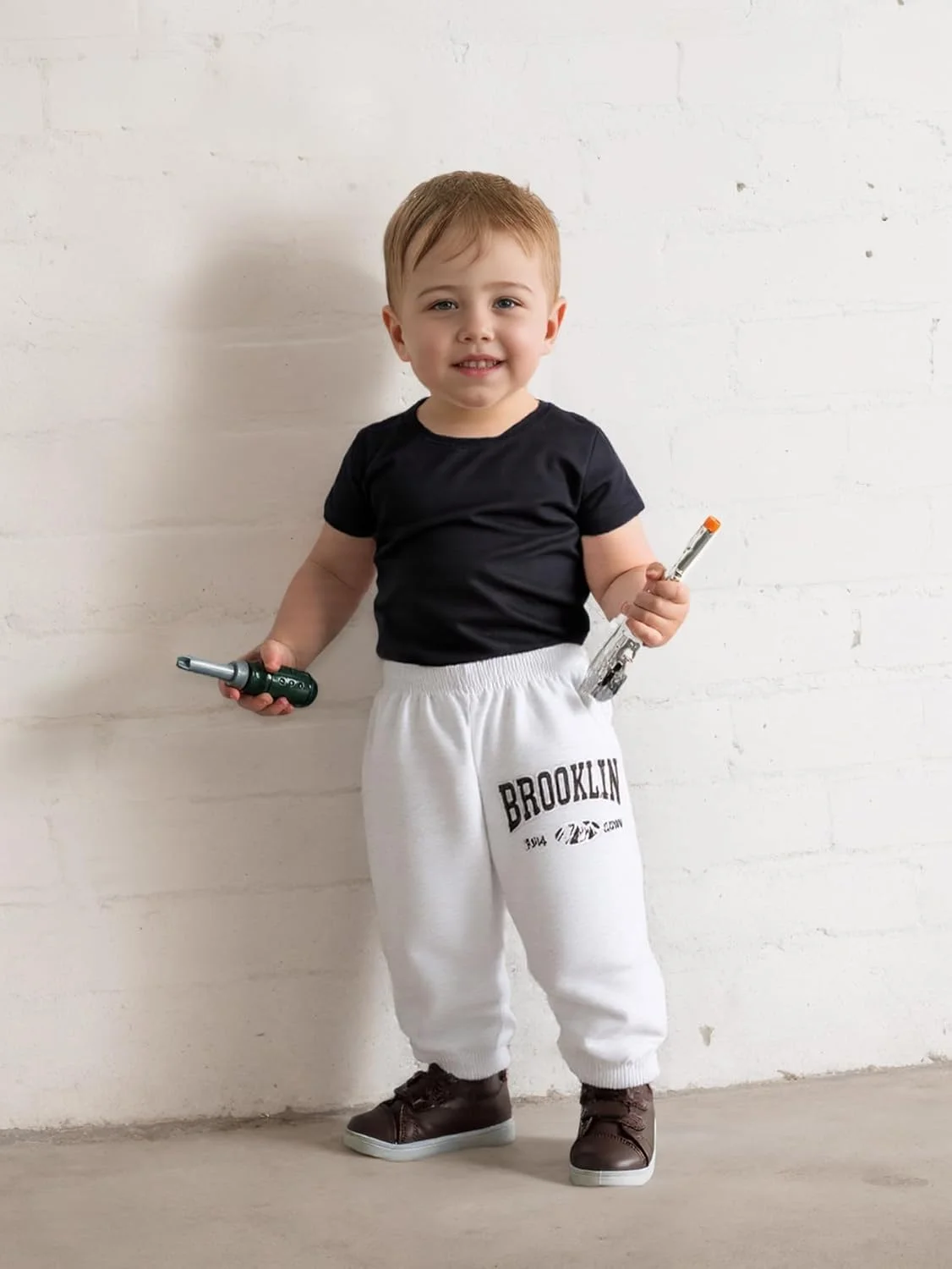 شلوار پسرانه بچه گانه طرح حروف و رنگ ثابت، مدل شلوار راحتی، بسته 3 عددی