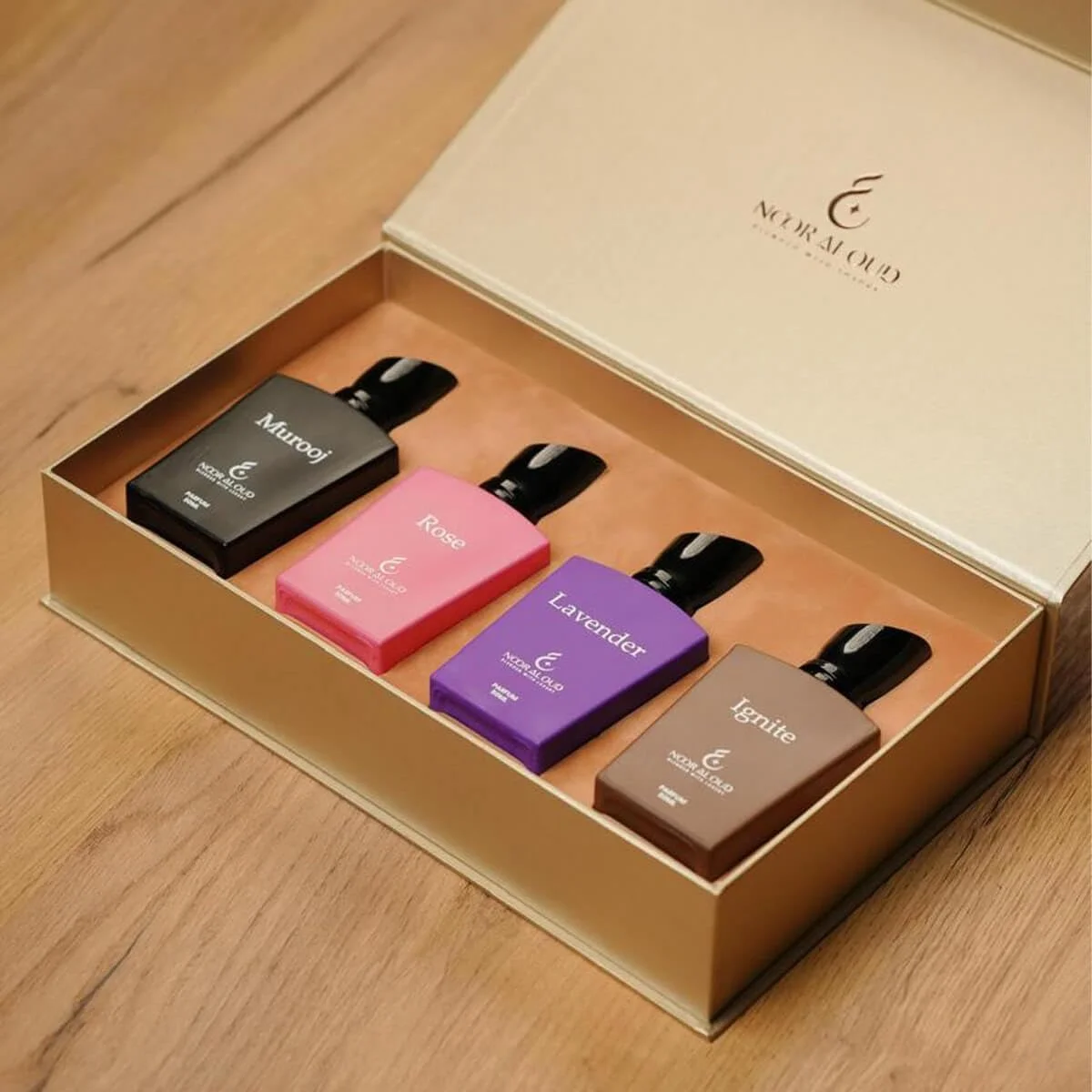 مجموعه عطر 4 در 1 نور العود همس العشق | عطر унисекс | ادو پرفیوم ماندگار | رایحه های عود، رز، اسطوخودوس و شرقی | 4 عدد 50 میلی لیتر