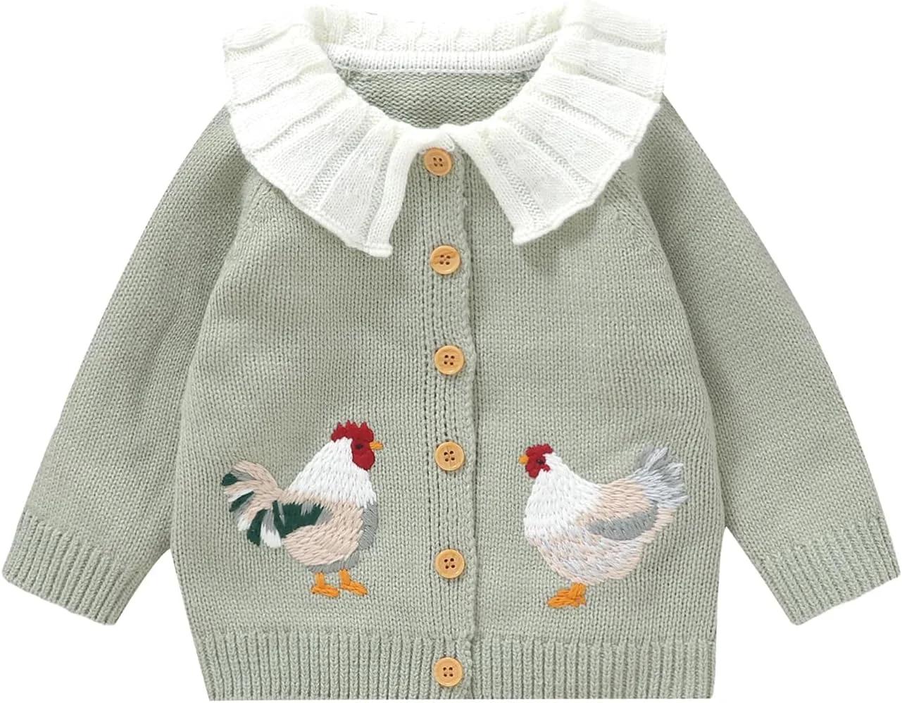 ژاکت بافتنی دخترانه بچه گانه با طرح گلدوزی مرغ، یقه عروسکی و دکمه دار مناسب پاییز و زمستان