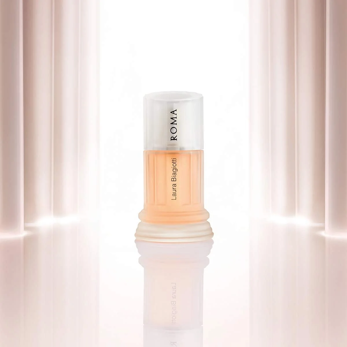 ادکلن زنانه لورا بیاجوتی روما دونا ادو تویلت 100 میلی لیتر ادکلن زنانه لورا بیاجوتی روما دونا ادو تویلت 100 میلی لیتر