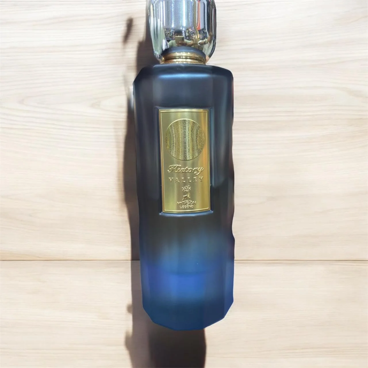 ادکلن پریمیوم Factory Valley، ۱۰۰ میلی لیتر ادکلن پریمیوم Factory Valley، ۱۰۰ میلی لیتر