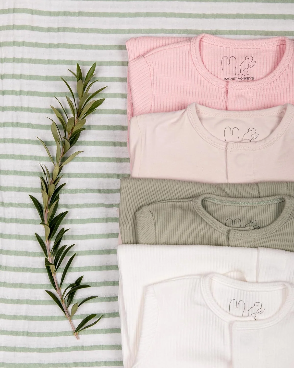 رامپر نوزادی آستین بلند مگنت مانکی با بست های مغناطیسی مخفی، پنبه ارگانیک - لباس نوزادی یونیسکس رامپر نوزادی آستین بلند مگنت مانکی با بست های مغناطیسی مخفی، پنبه ارگانیک - لباس نوزادی یونیسکس