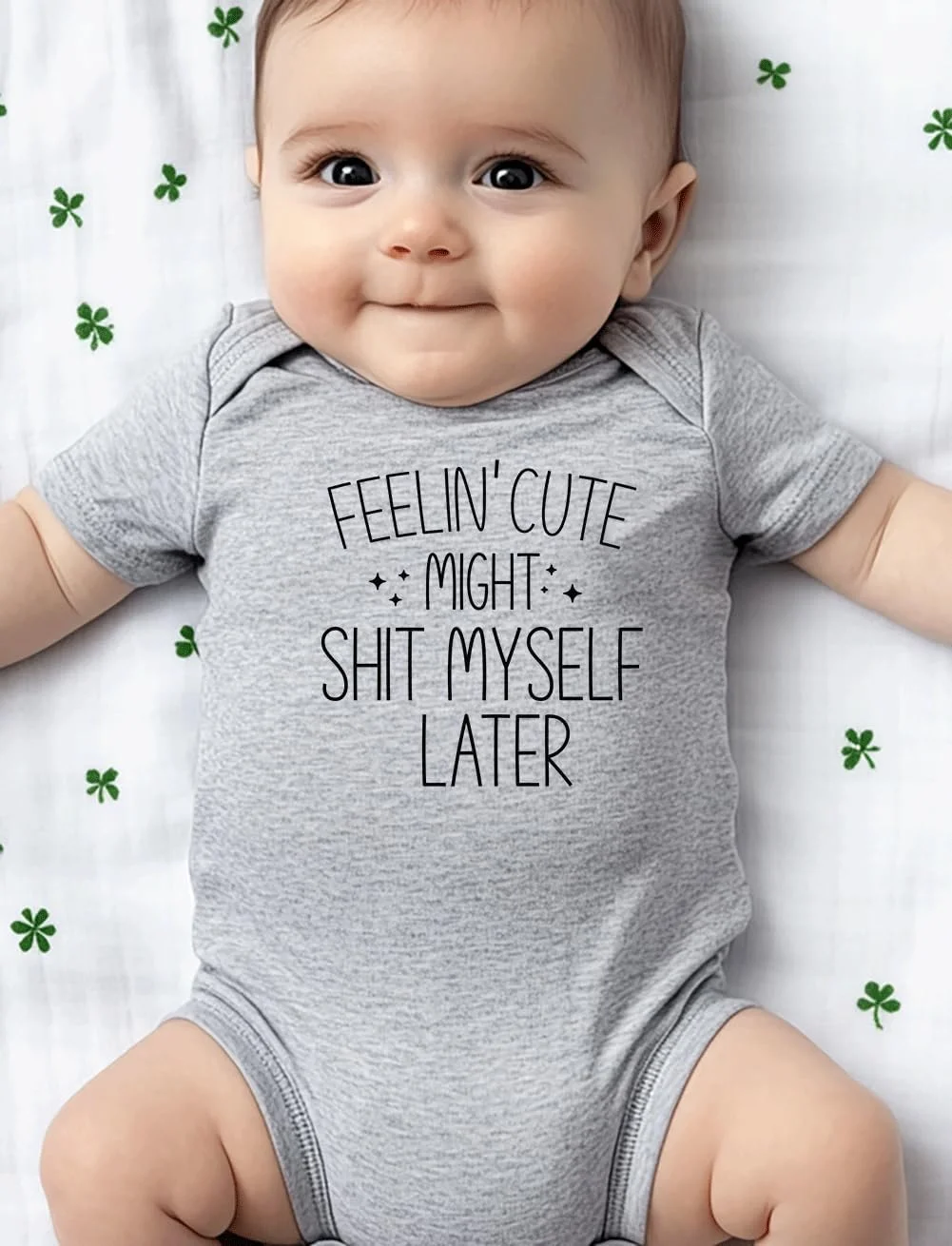 لباس سرهمی آستین کوتاه نوزادی پسرانه و دخترانه با طرح حروف بامزه، مناسب برای اعلام بارداری لباس سرهمی آستین کوتاه نوزادی پسرانه و دخترانه با طرح حروف بامزه، مناسب برای اعلام بارداری