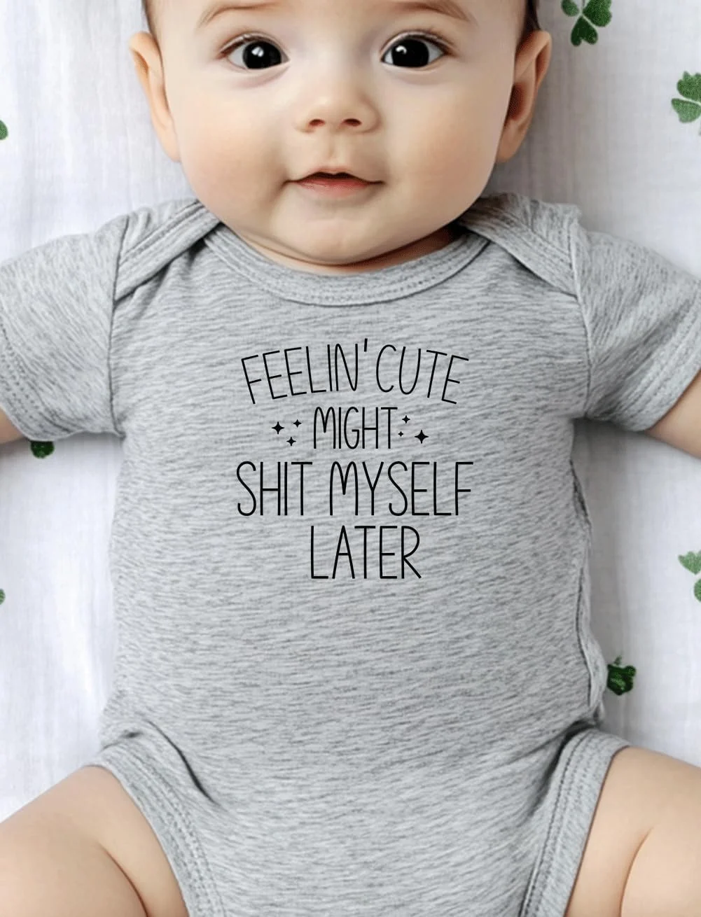 لباس سرهمی آستین کوتاه نوزادی پسرانه و دخترانه با طرح حروف بامزه، مناسب برای اعلام بارداری لباس سرهمی آستین کوتاه نوزادی پسرانه و دخترانه با طرح حروف بامزه، مناسب برای اعلام بارداری