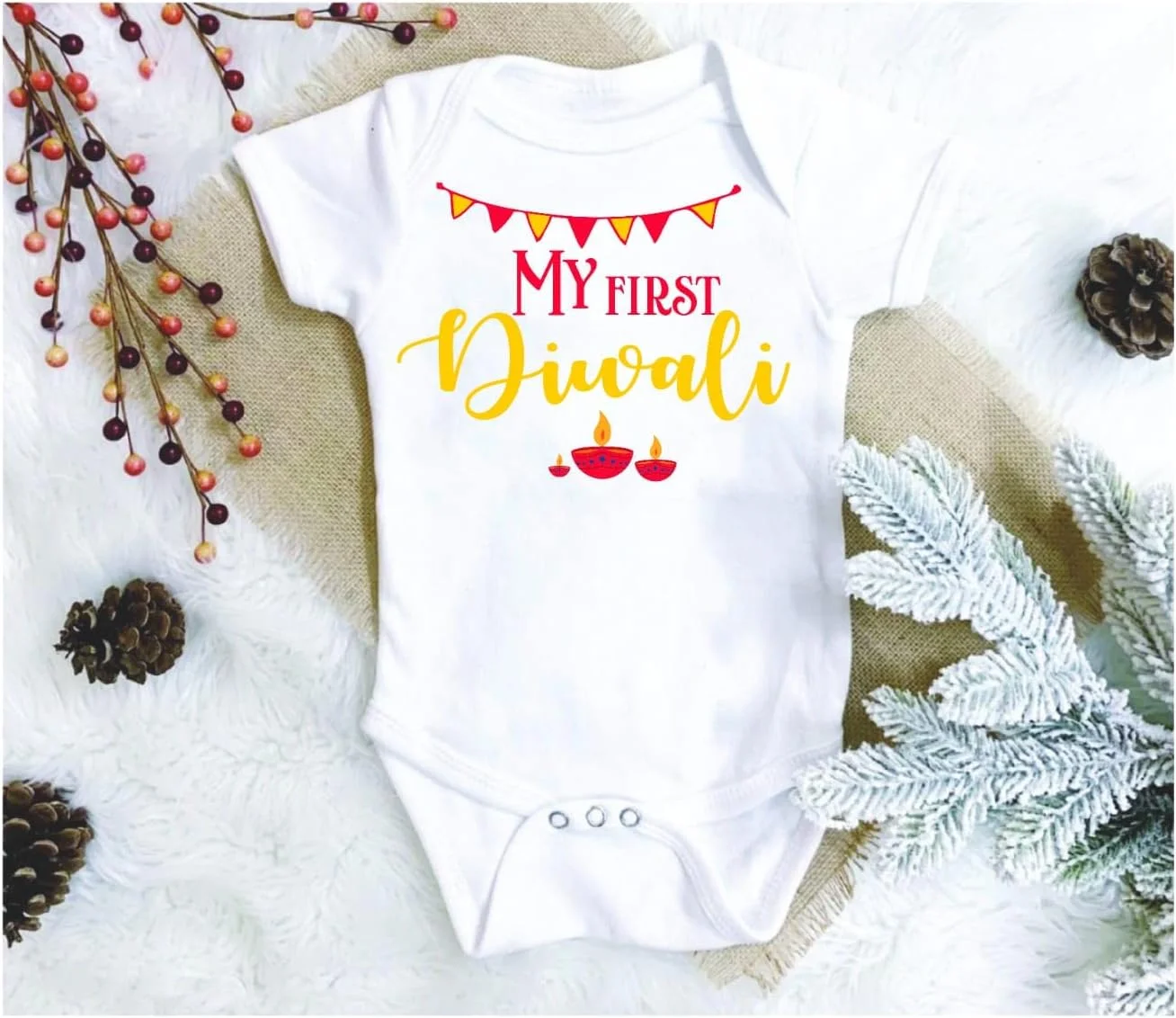 گیفت میت رامپر نوزادی اولین دیوالی من | رامپر پنبه ای سفید | لباس نوزادی دیوالی | رامپر پنبه ای یقه گرد چاپی برای نوزادان یونیسکس | رامپر برای کودکان | بادی نوزادی | رامپر پنبه ای برای نوزاد (6-12 ماه) گیفت میت رامپر نوزادی اولین دیوالی من | رامپر پنبه ای سفید | لباس نوزادی دیوالی | رامپر پنبه ای یقه گرد چاپی برای نوزادان یونیسکس | رامپر برای کودکان | بادی نوزادی | رامپر پنبه ای برای نوزاد (6-12 ماه)