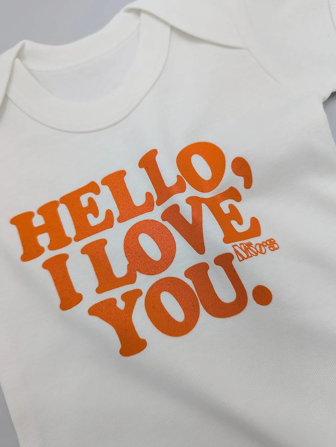 لباس نوزادی طرح "سلام، دوستت دارم" بیبی مو | لباس زیر دکمه دار خنک و خنده دار The Doors - هدیه ای برای نوزاد یا والدین، طرح موسیقی راک اند رول، ساخت انگلستان لباس نوزادی طرح "سلام، دوستت دارم" بیبی مو | لباس زیر دکمه دار خنک و خنده دار The Doors - هدیه ای برای نوزاد یا والدین، طرح موسیقی راک اند رول، ساخت انگلستان