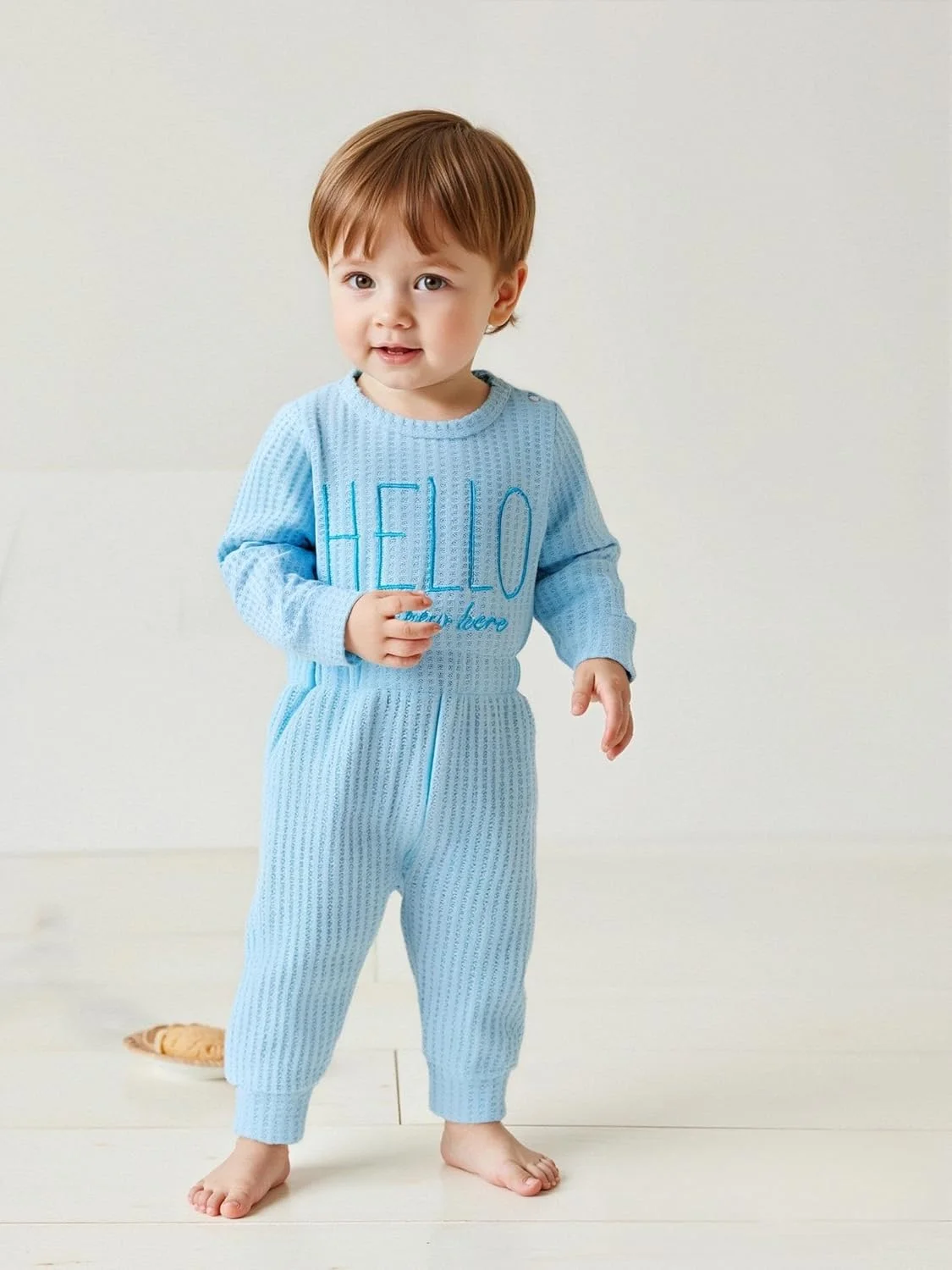 لباس نوزادی پسرانه رنوتمی، رامپر، شلوار و کلاه مناسب پاییز و زمستان، طرح "من تازه واردم"، مناسب هدیه