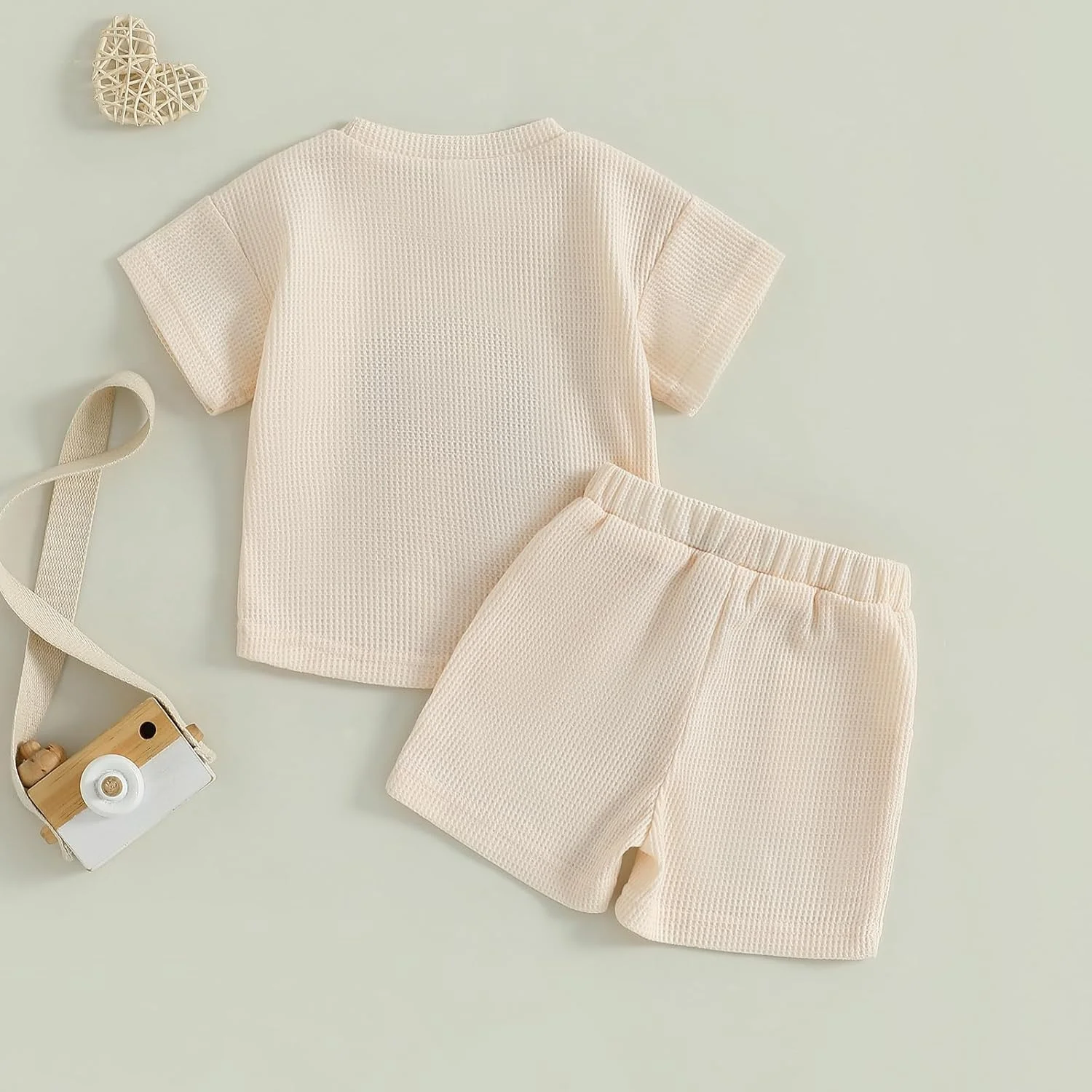 ست لباس بچه گانه پسرانه MAHUAOYIXI، مناسب بهار و تابستان، طرح وافل، آستین کوتاه، یقه گرد، تیشرت با گلدوزی شیر و شلوارک کمر کشی، ست 2 تکه لباس ورزشی برای پسر بچه ها