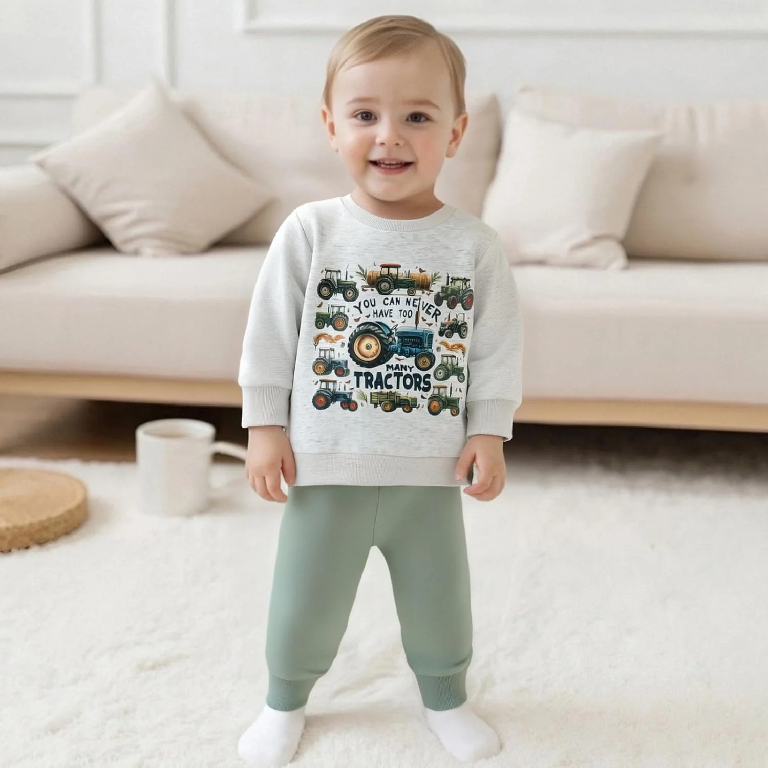 ست لباس دو تکه پسرانه شامل بلوز آستین بلند و شلوار با طرح تراکتور، مناسب نوزادان، گرم و نرم
