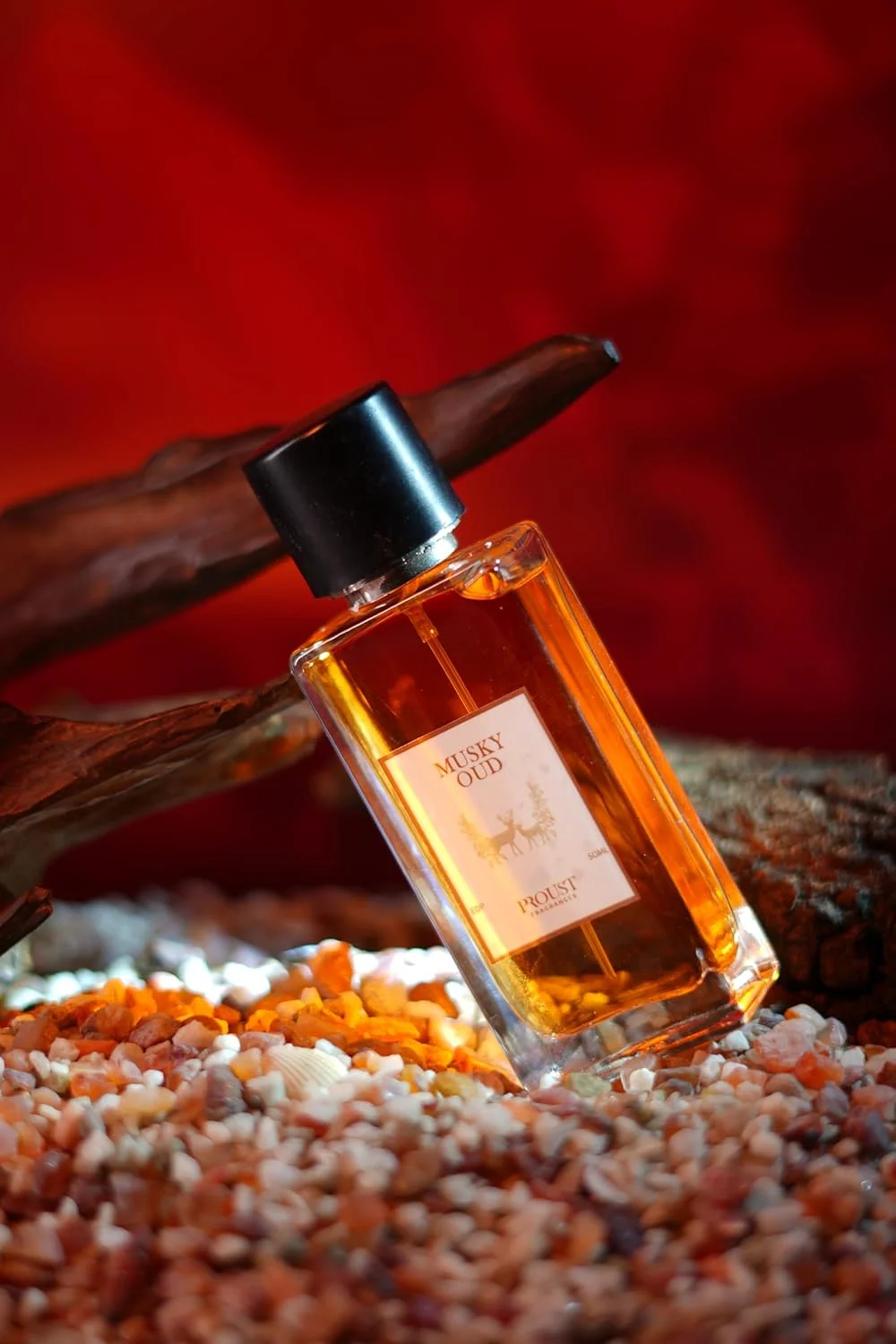 عطر یونیسکس PROUST FRAGRANCES | عطر با ماندگاری طولانی (100 میلی لیتر، مشک عود) عطر یونیسکس PROUST FRAGRANCES | عطر با ماندگاری طولانی (100 میلی لیتر، مشک عود)