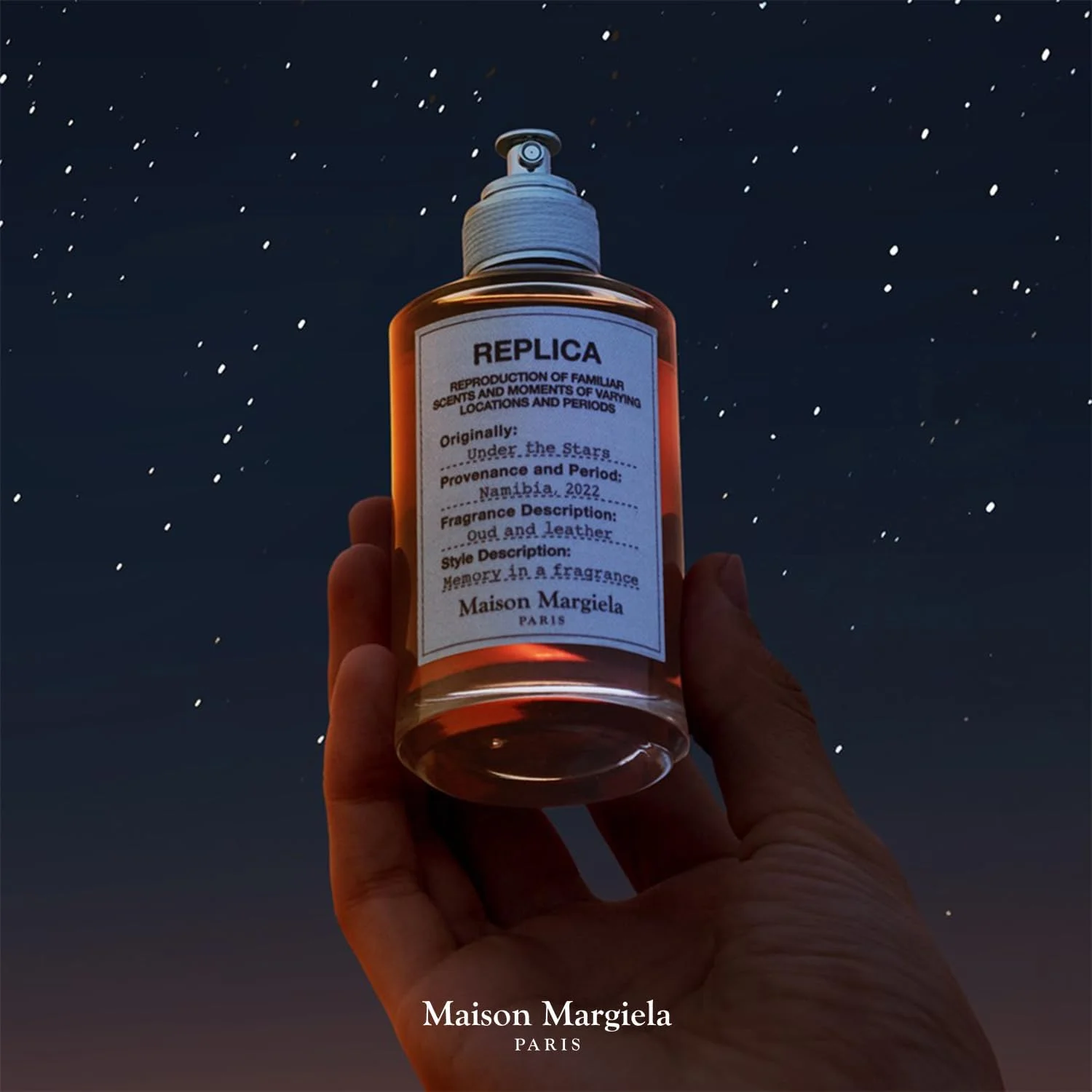 Maison Margiela - Replica - Under the Stars ادو تویلت - رایحه گرم و تند - با فلفل سیاه، چوب سدر و آکورد چرم - 30 میلی لیتر Maison Margiela - Replica - Under the Stars ادو تویلت - رایحه گرم و تند - با فلفل سیاه، چوب سدر و آکورد چرم - 30 میلی لیتر