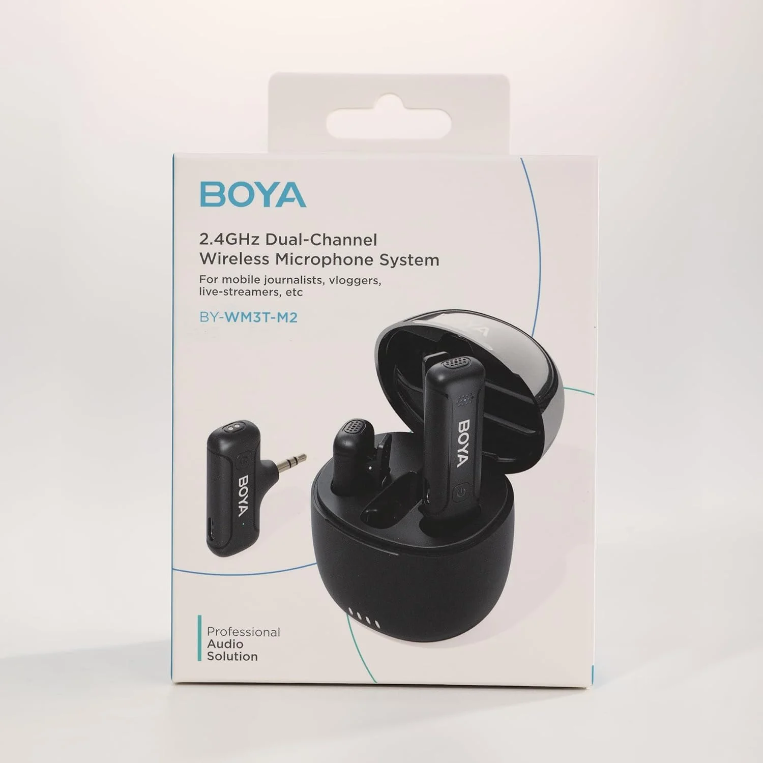 میکروفون یقه ای بی سیم BOYA BY-WM3T-M2 برای دوربین گوشی هوشمند TRS 3.5 میلی متری، میکروفون 2 در 1 با قابلیت اتصال آسان به همراه جعبه شارژ برای ضبط ویدیو، مصاحبه، یوتیوبرها، ولاگرها، برد انتقال 100 متری میکروفون یقه ای بی سیم BOYA BY-WM3T-M2 برای دوربین گوشی هوشمند TRS 3.5 میلی متری، میکروفون 2 در 1 با قابلیت اتصال آسان به همراه جعبه شارژ برای ضبط ویدیو، مصاحبه، یوتیوبرها، ولاگرها، برد انتقال 100 متری