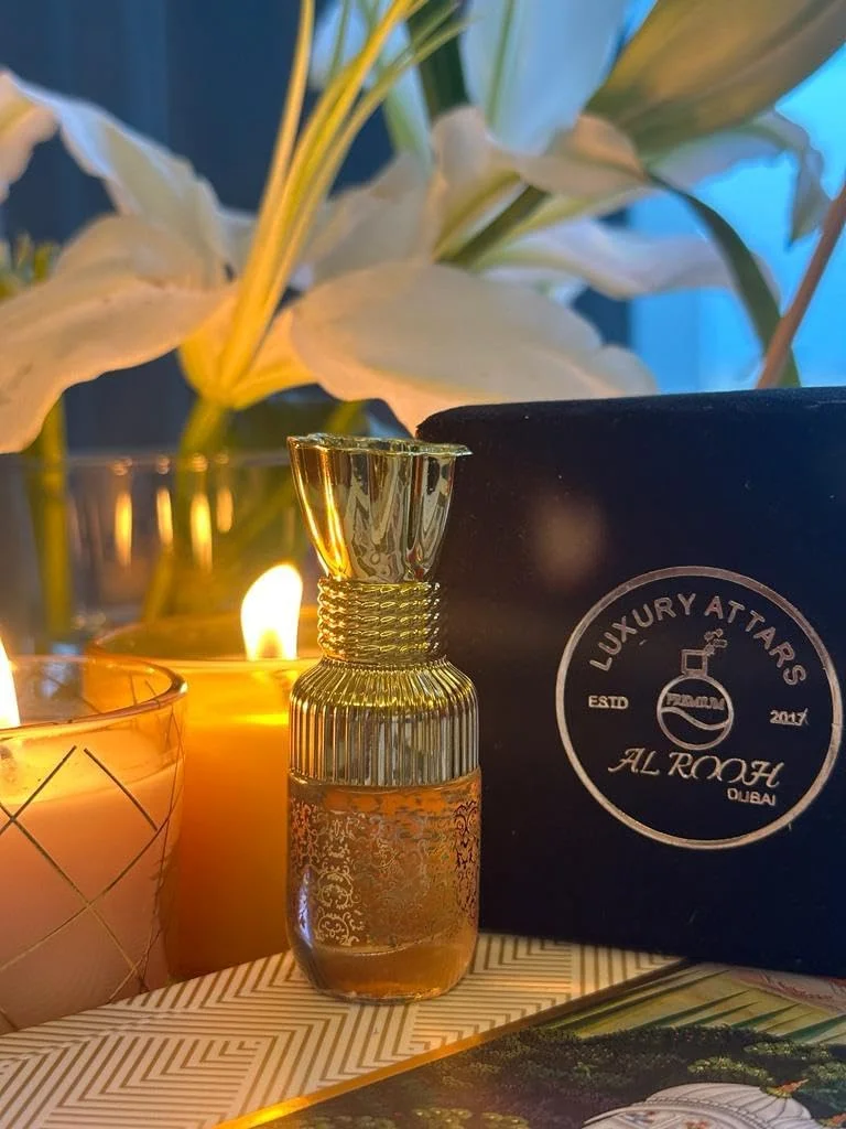 عطر روغن عود-رز الروح - عطر روغنی لوکس - ماندگاری طولانی و اعتیاد آور - بدون الکل - خالص و طبیعی - унисекс 10 میلی لیتر