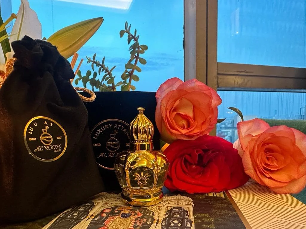 عطر روغن عود-رز الروح - عطر روغنی لوکس - ماندگاری طولانی و اعتیاد آور - بدون الکل - خالص و طبیعی - унисекс 10 میلی لیتر