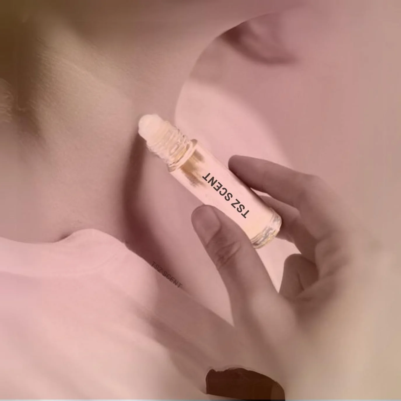 روغن عطر پودری زنانه TSZ Scent - 6 میلی لیتر رایحه ماندگار گل و مشک - رایحه ای تازه و معصومانه - هدیه ای ایده آل برای او