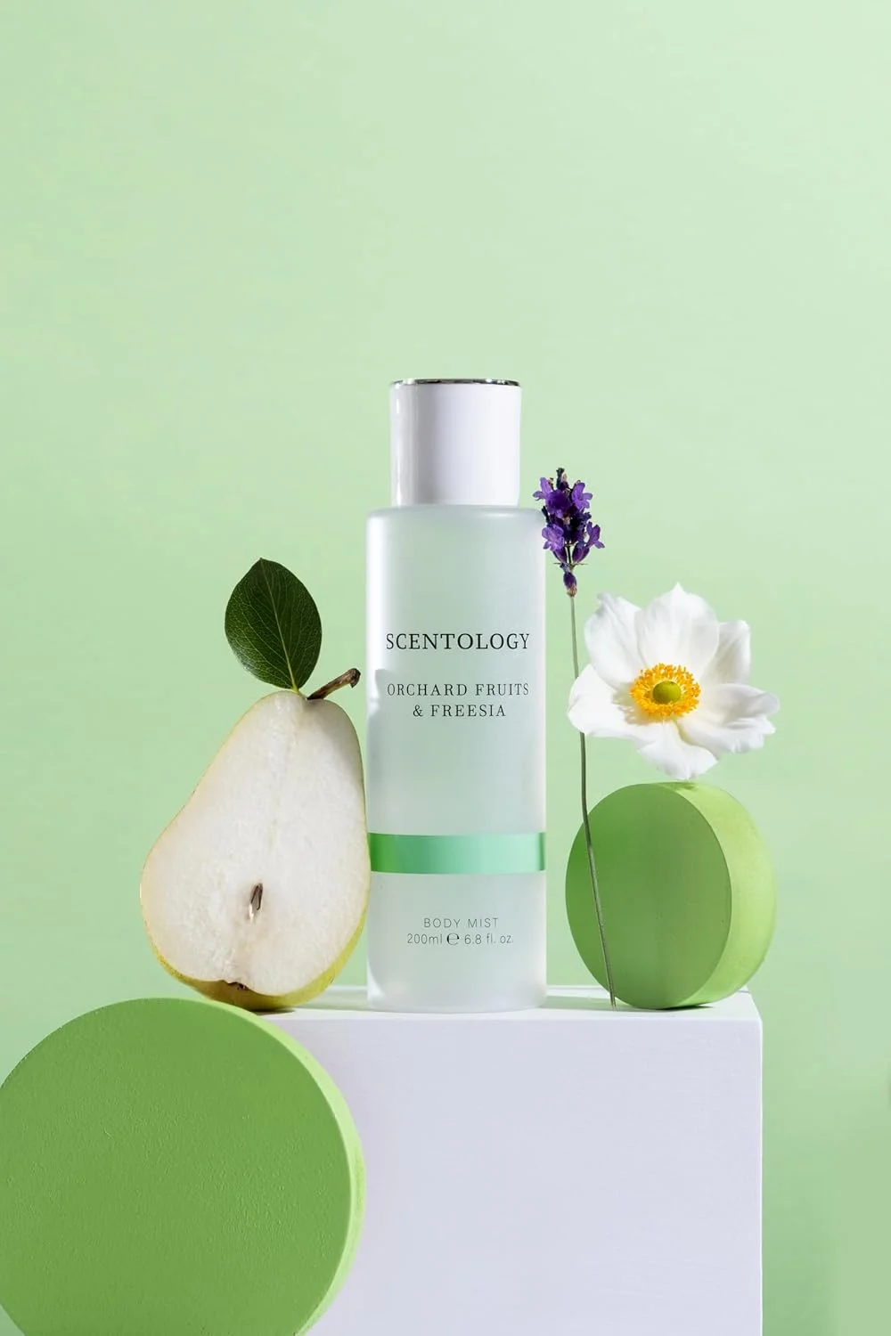 اسپری بدن Scentology با رایحه میوه های باغ و گل فریزیا 200 میلی لیتر