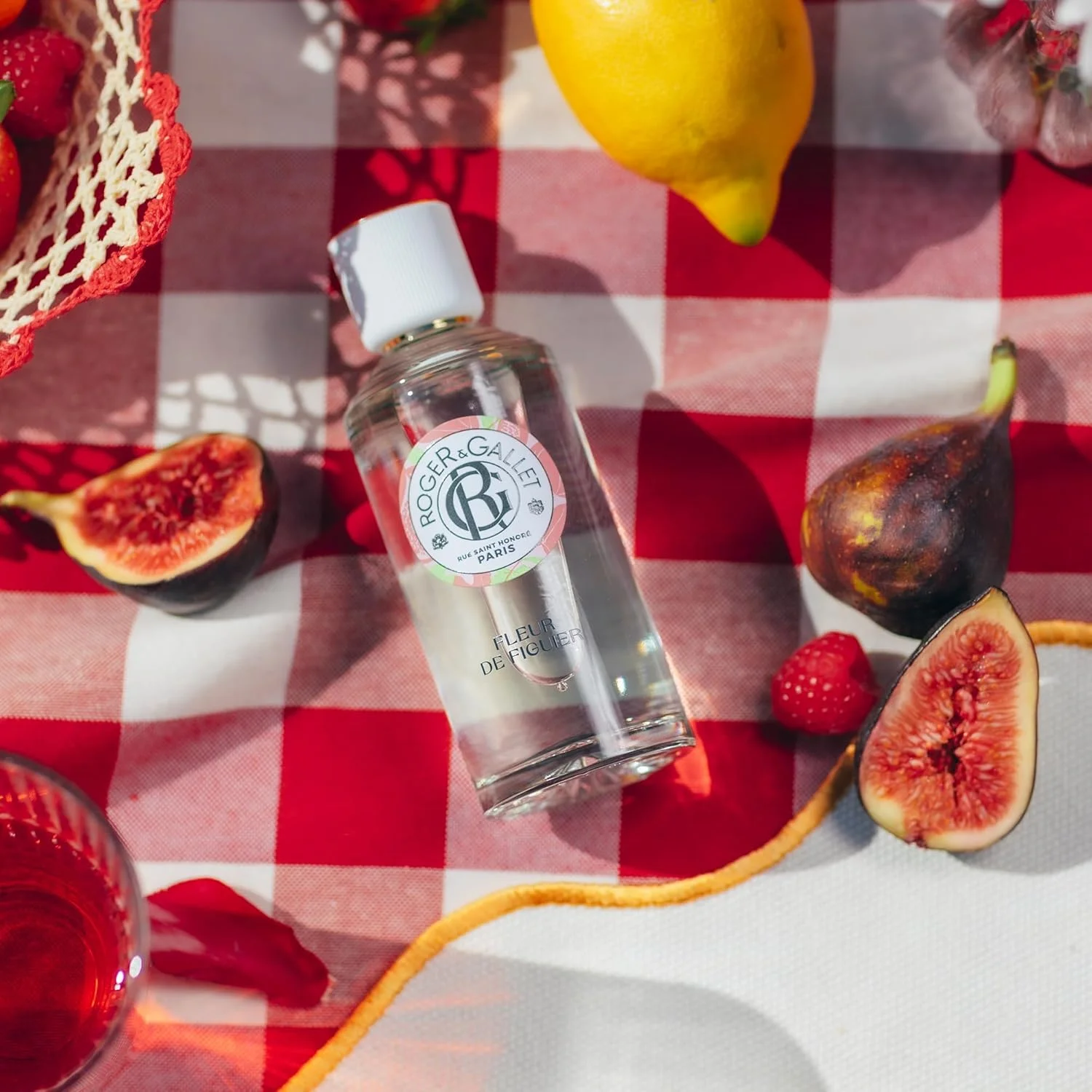 ROGER & GALLET | اسپری بدن معطر زنانه | Fleur De Figuier - شکوفه انجیر 30 میلی لیتر ROGER & GALLET | اسپری بدن معطر زنانه | Fleur De Figuier - شکوفه انجیر 30 میلی لیتر